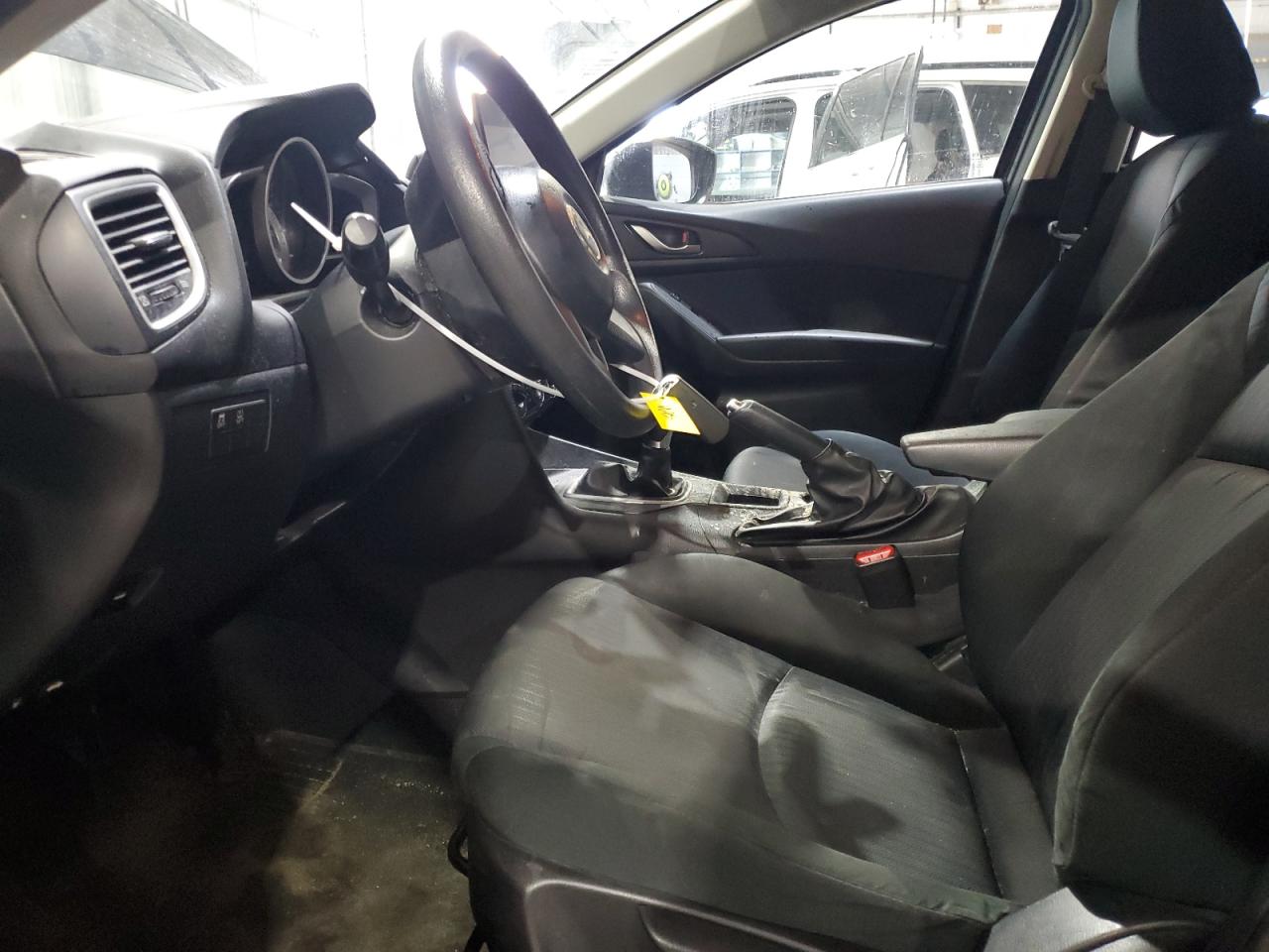 2015 Mazda 3 - Image 7