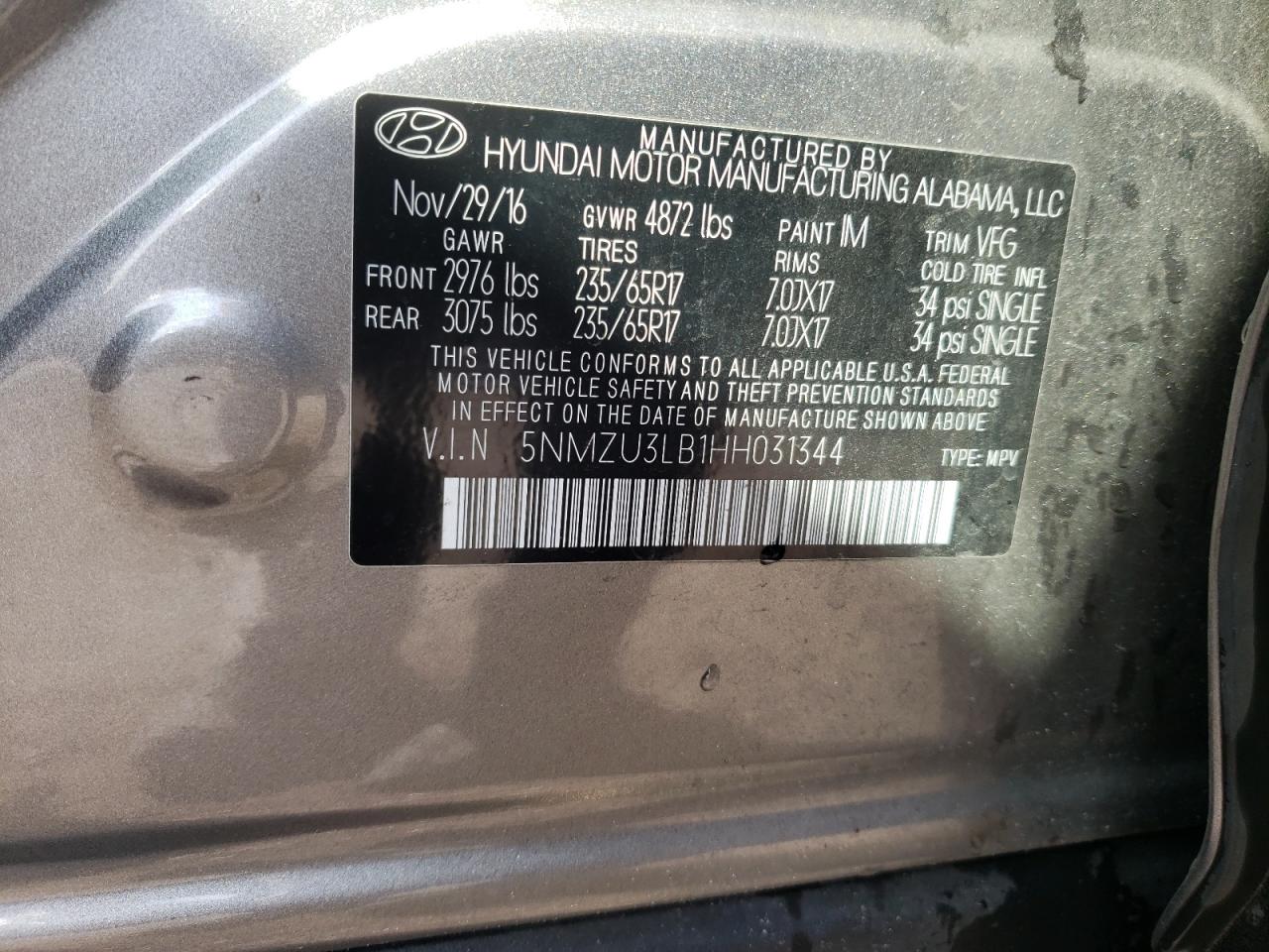 2017 Hyundai Santa Fe - Image 15