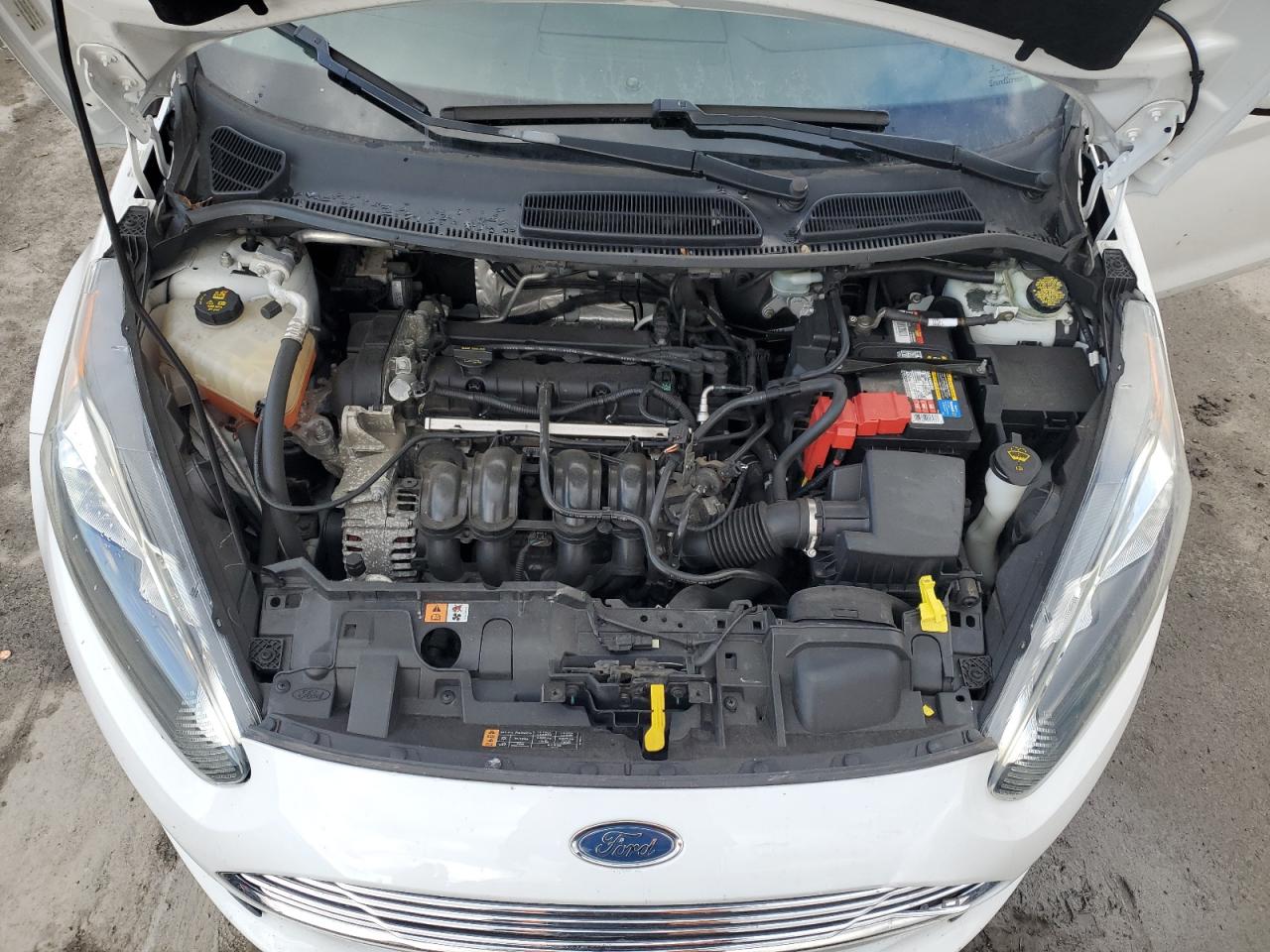 2015 Ford Fiesta - Image 13