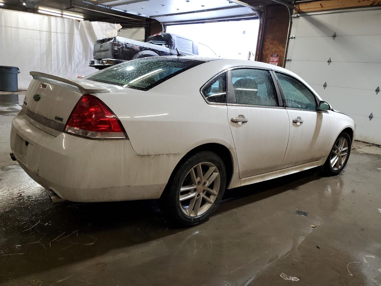 2010 Chevrolet Impala - Image 3