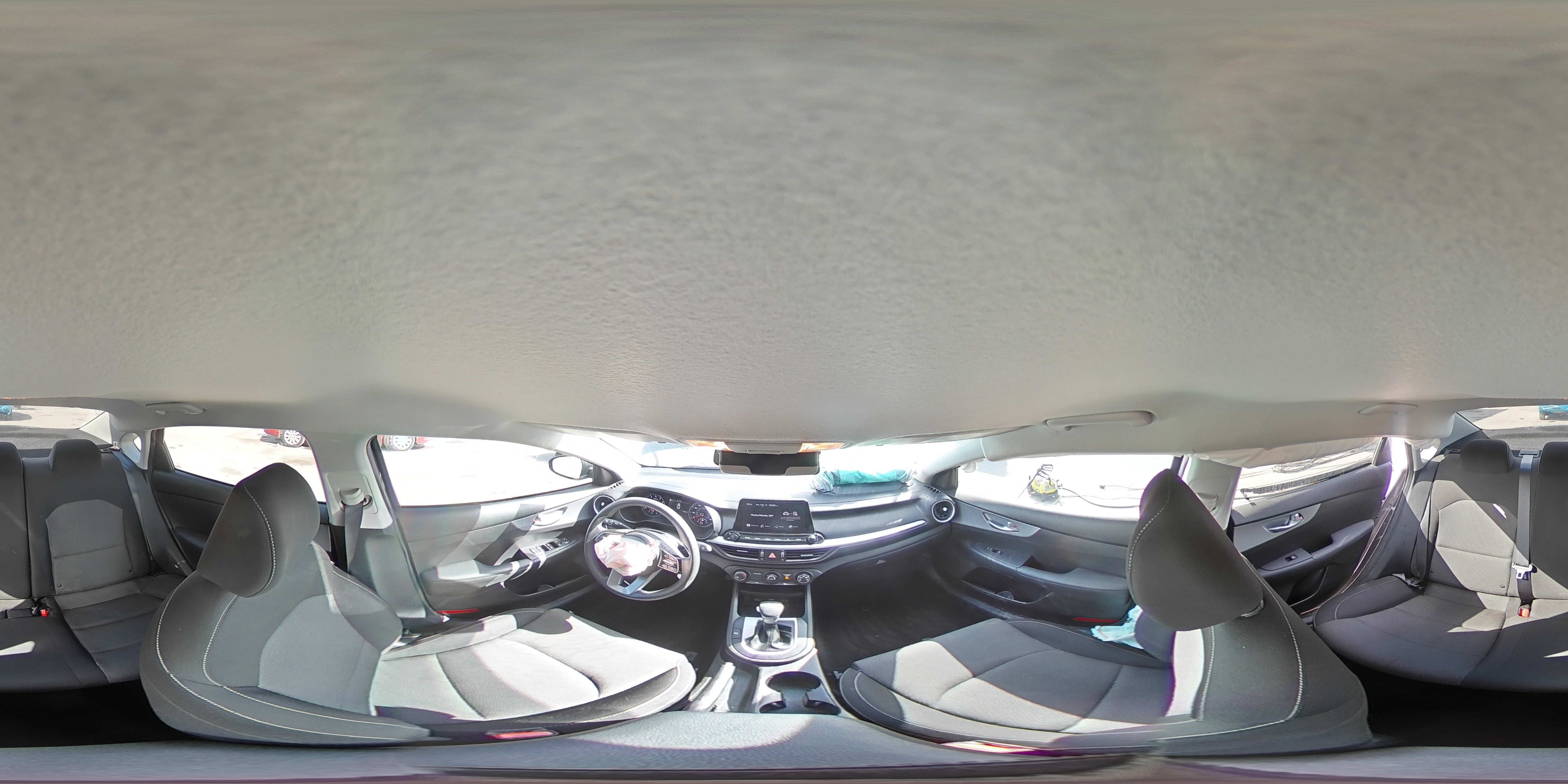 2023 Kia Forte - Image 14