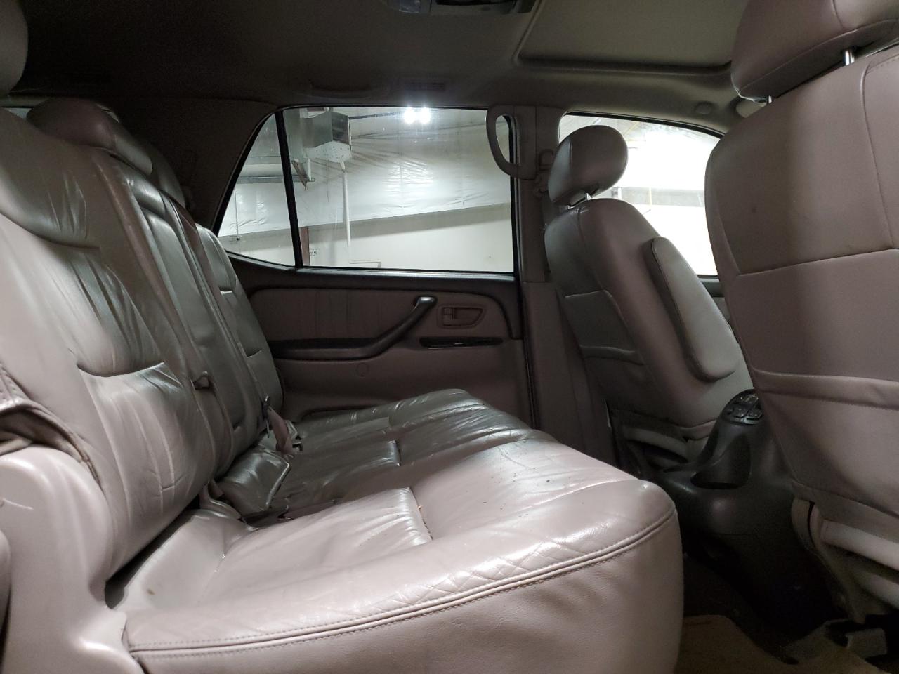 2002 Toyota Sequoia - Image 11