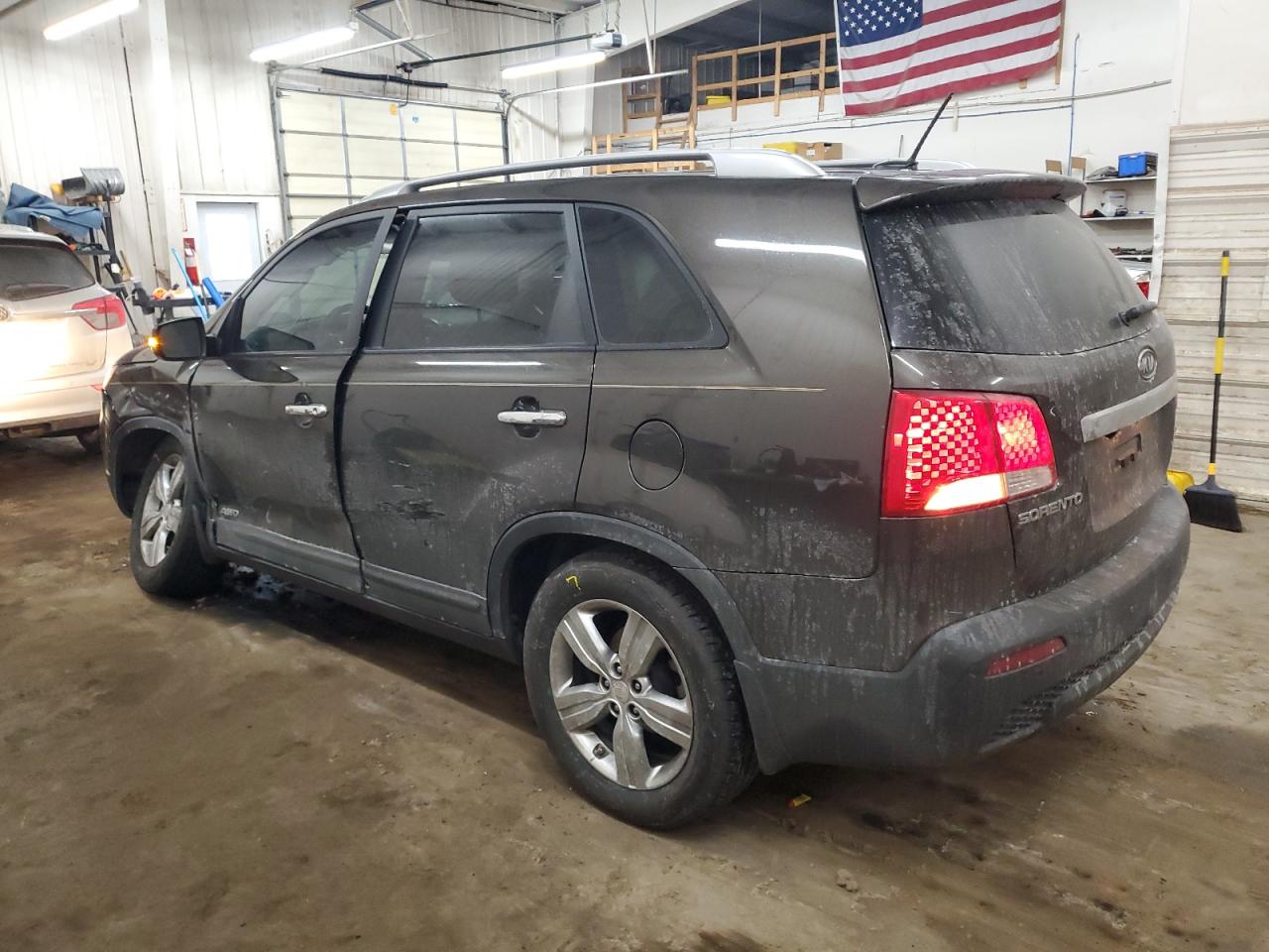 2012 Kia Sorento - Image 2