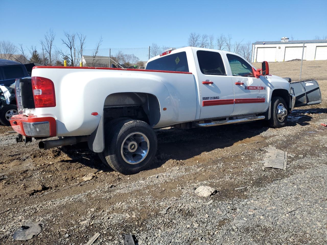 2014 Chevrolet Silverado - Image 3