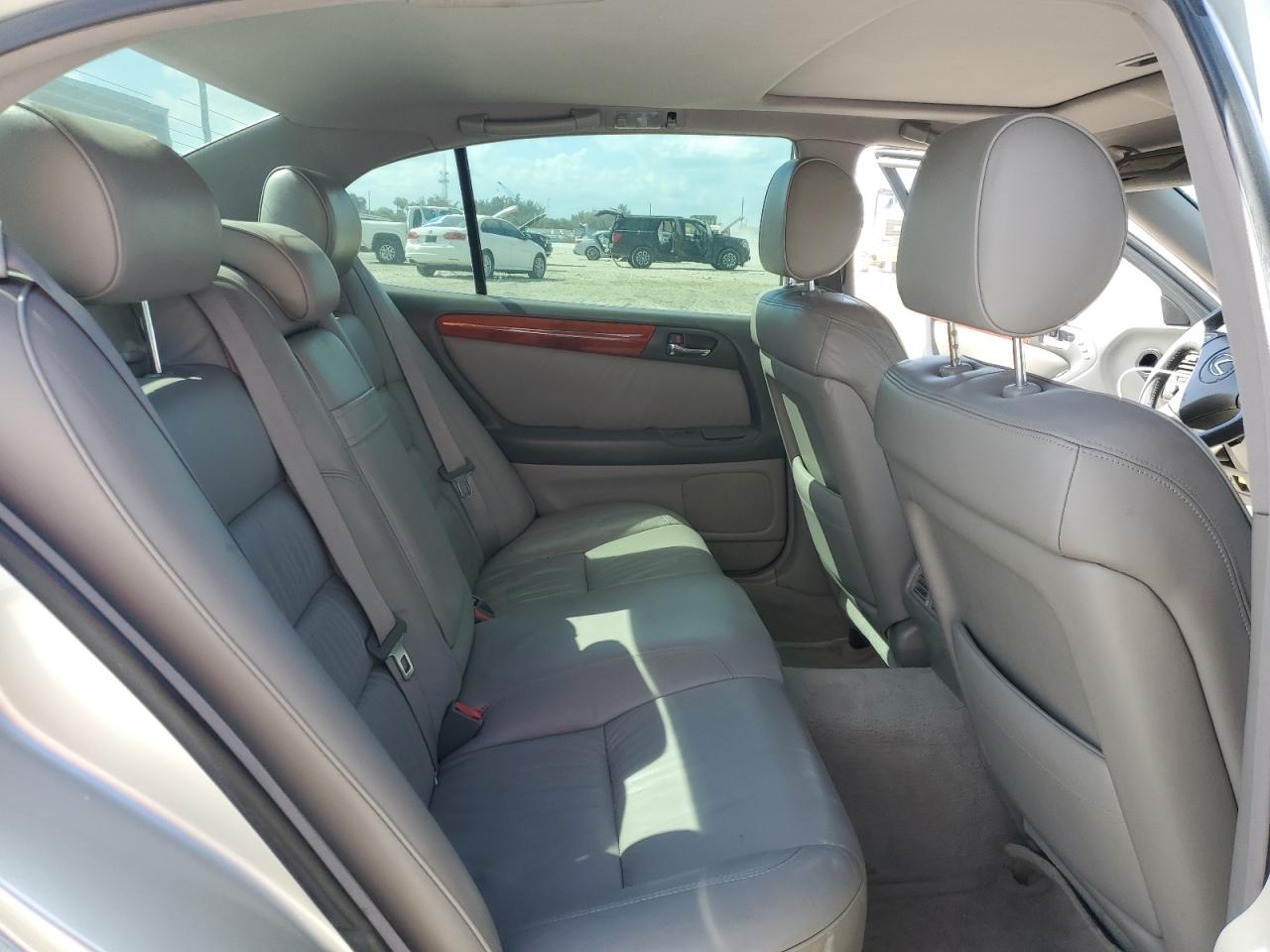 2004 Lexus GS 300 - Image 10
