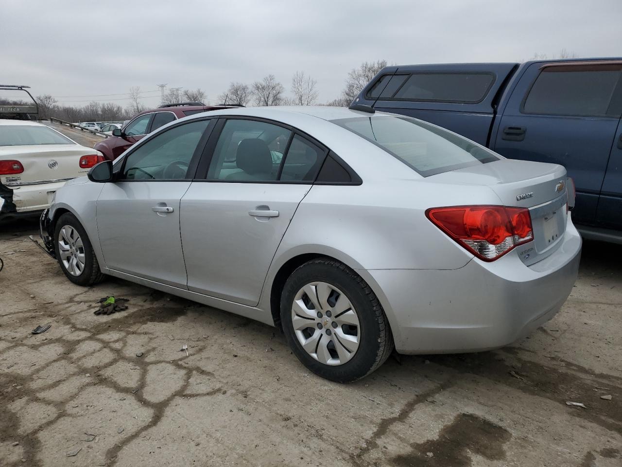2015 Chevrolet Cruze - Image 2