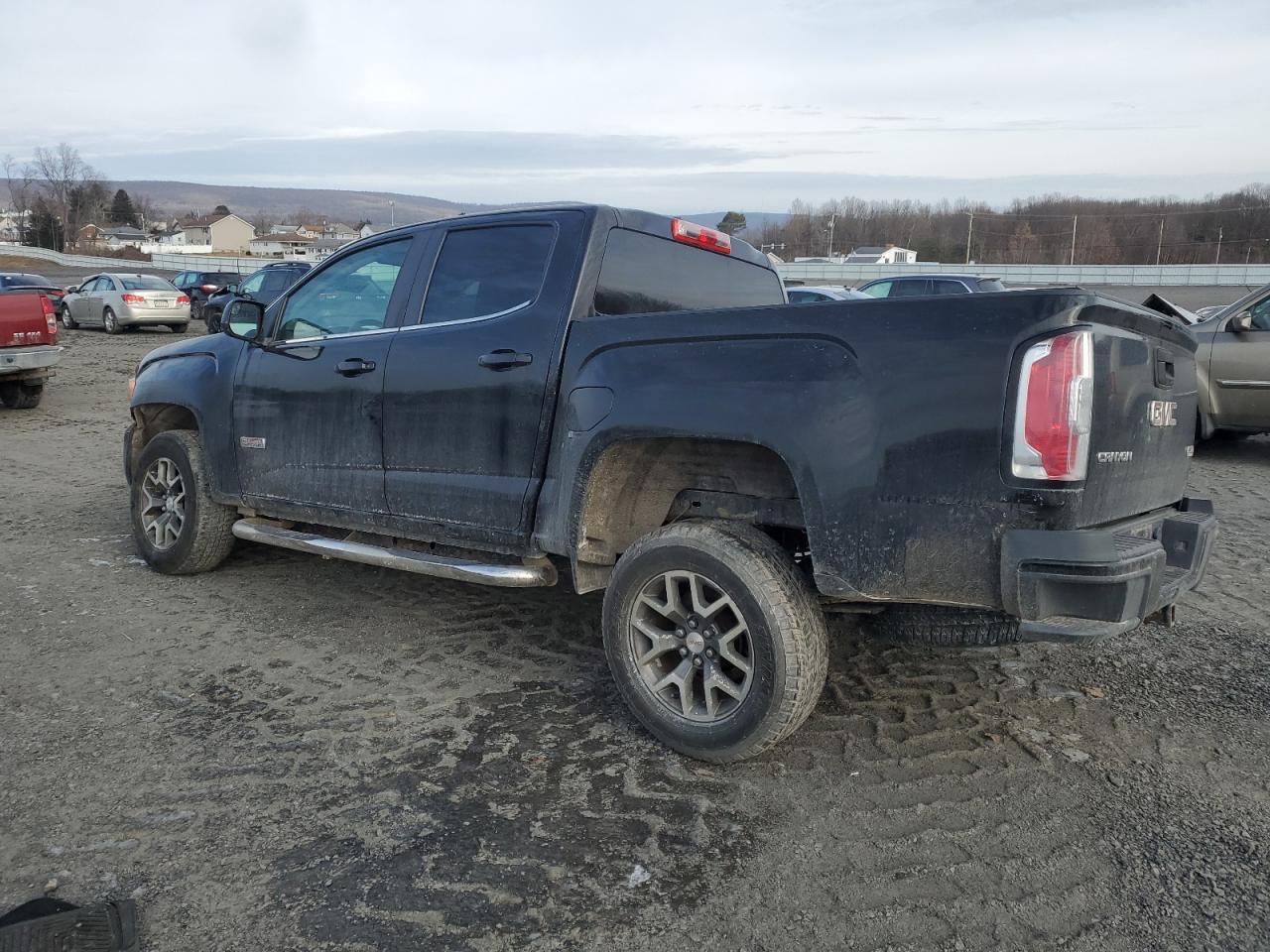 2015 GMC Canyon - Image 2