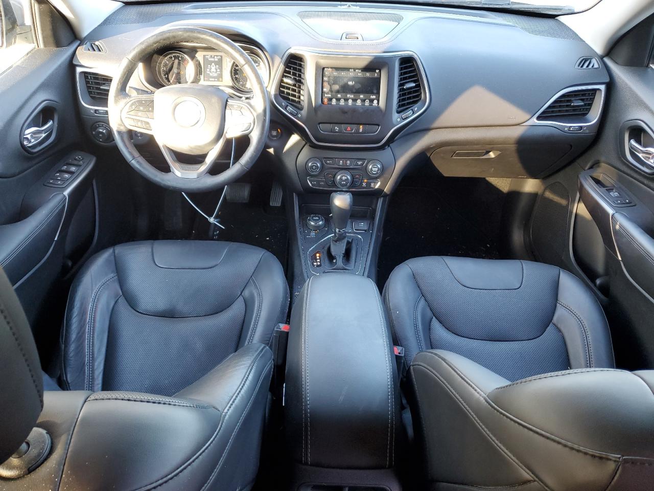 2020 Jeep Grand Cherokee - Image 8