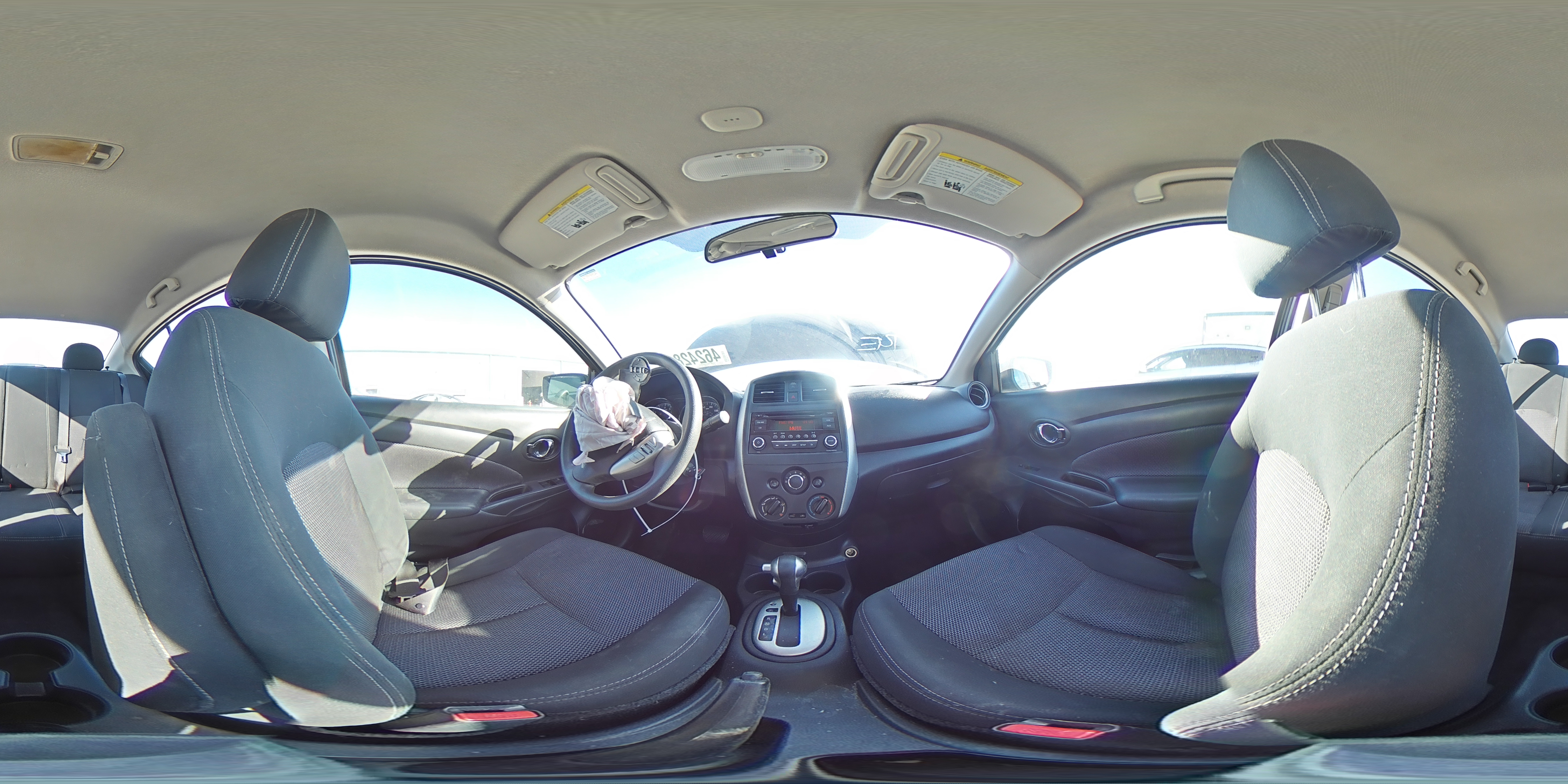 2018 Nissan Versa - Image 15