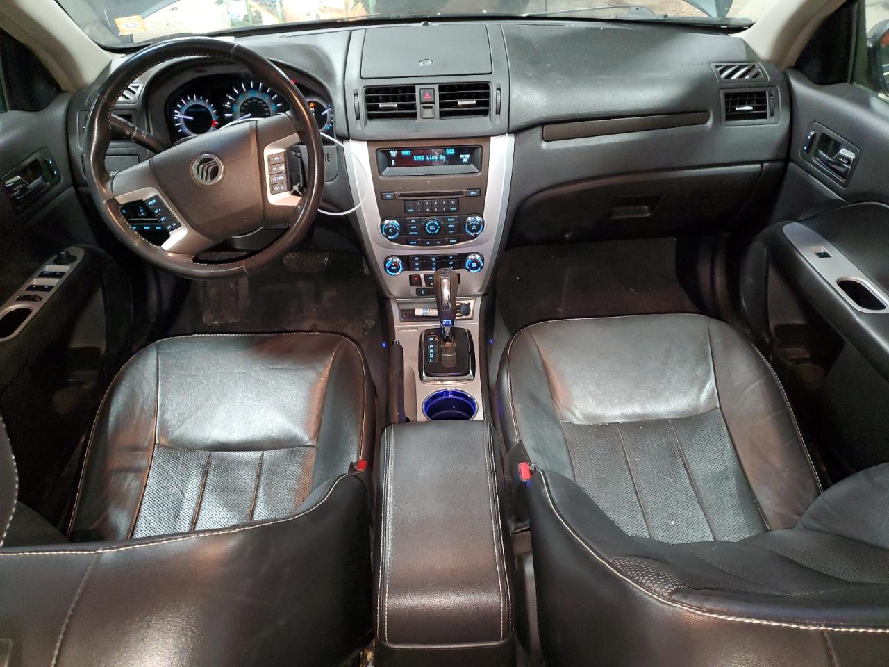 2010 Mercury Milan - Image 8