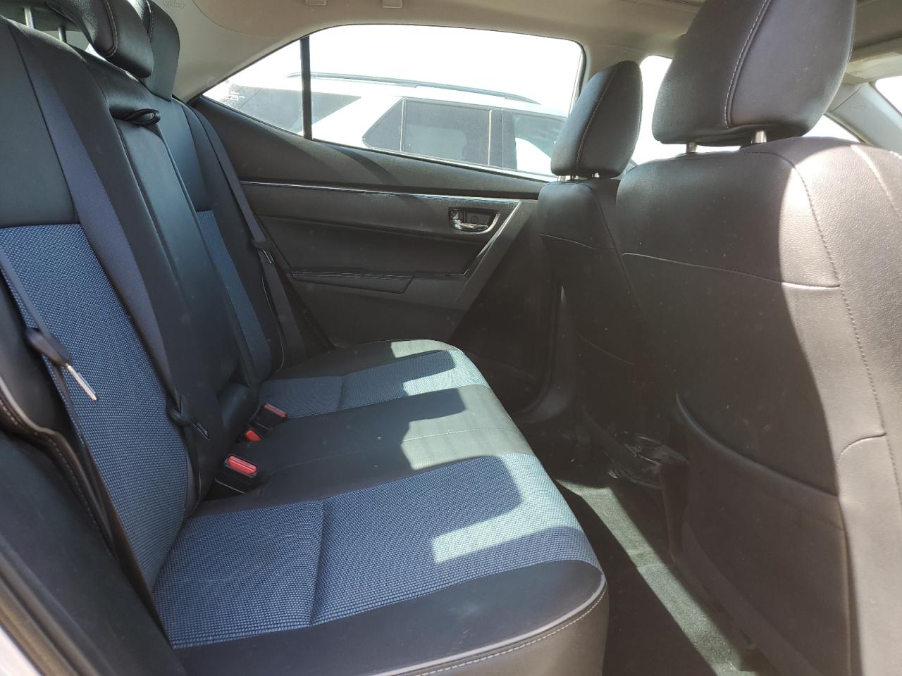 2015 Toyota Corolla - Image 10
