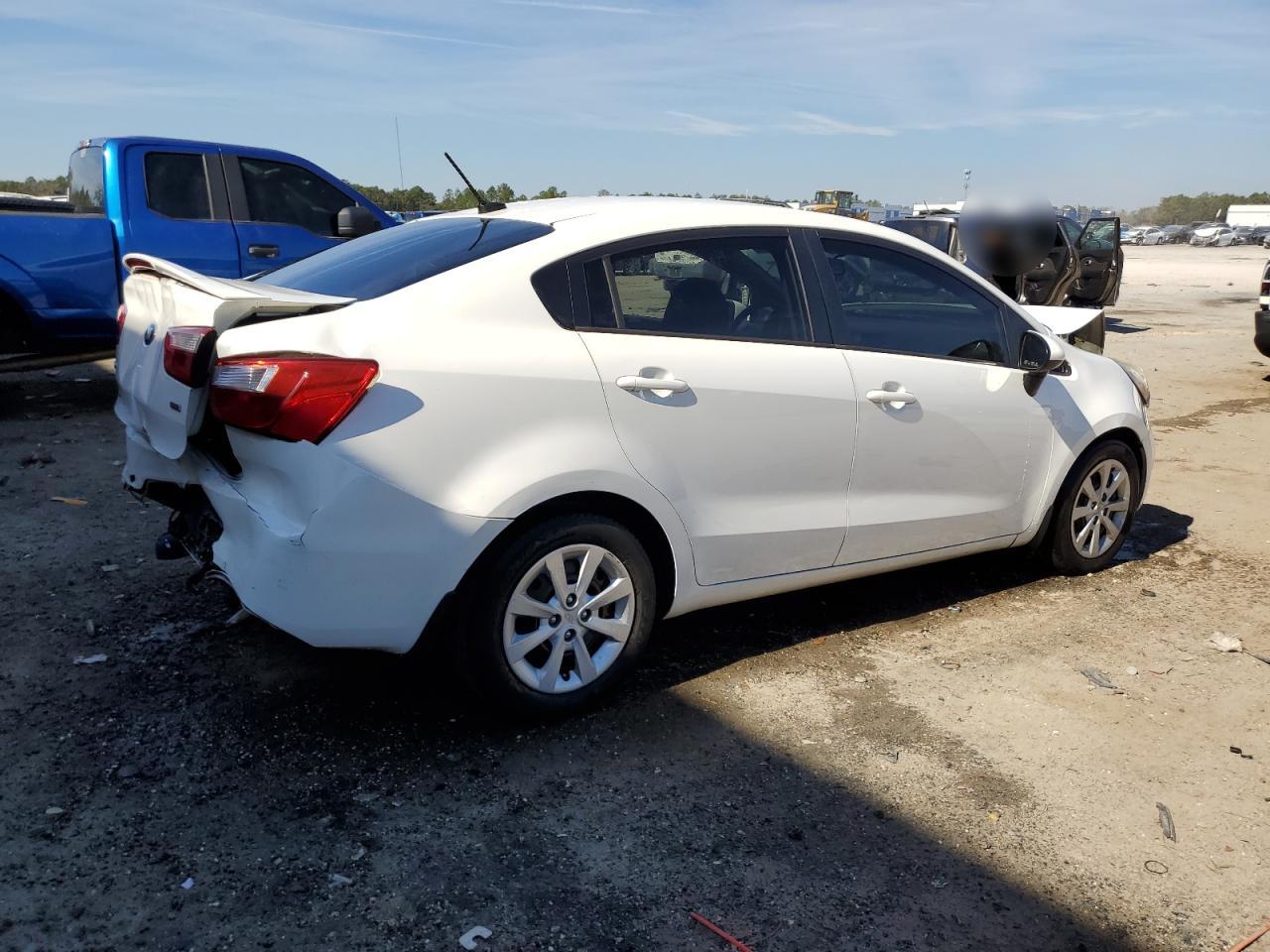 2014 Kia Rio - Image 3