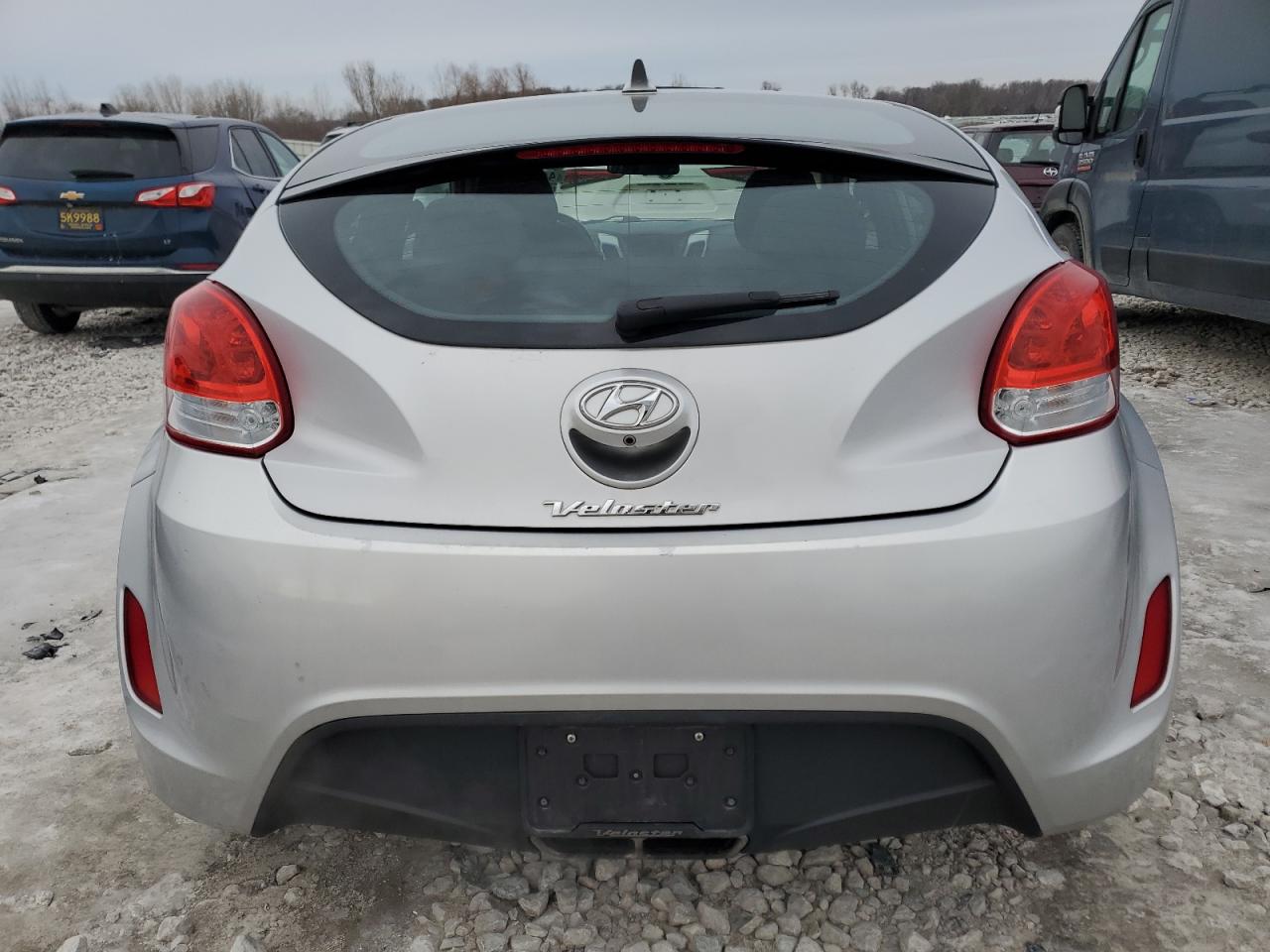 2017 Hyundai Veloster - Image 6