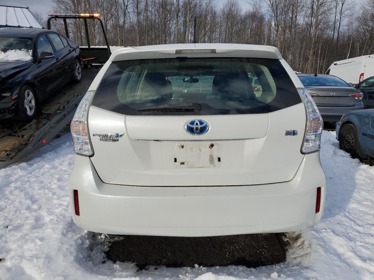 2013 Toyota Prius - Image 6