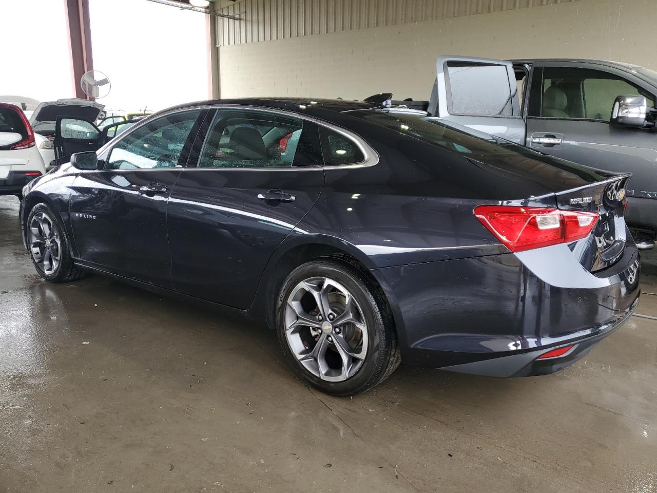 2023 Chevrolet Malibu - Image 2