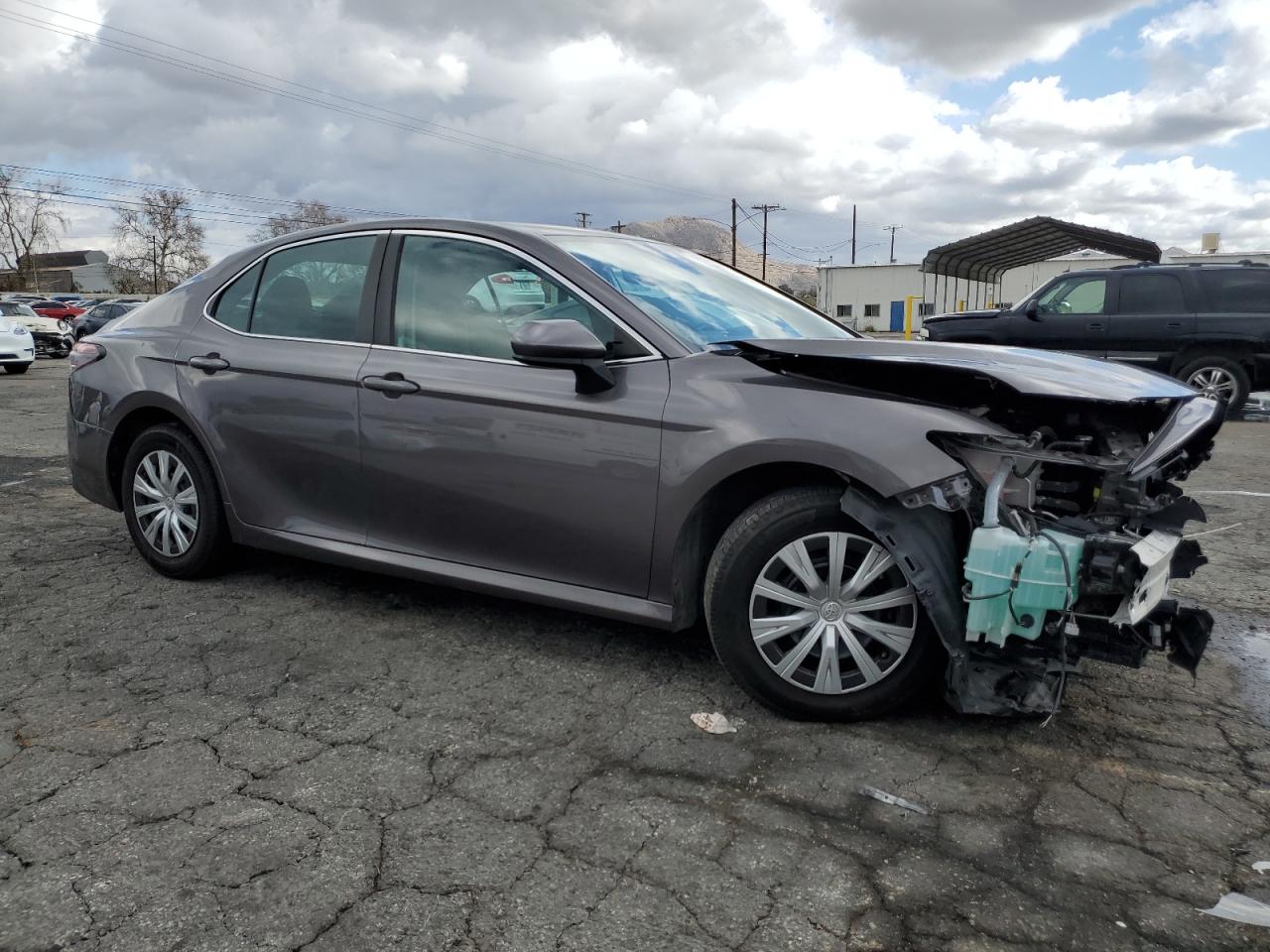 2022 Toyota Camry - Image 4