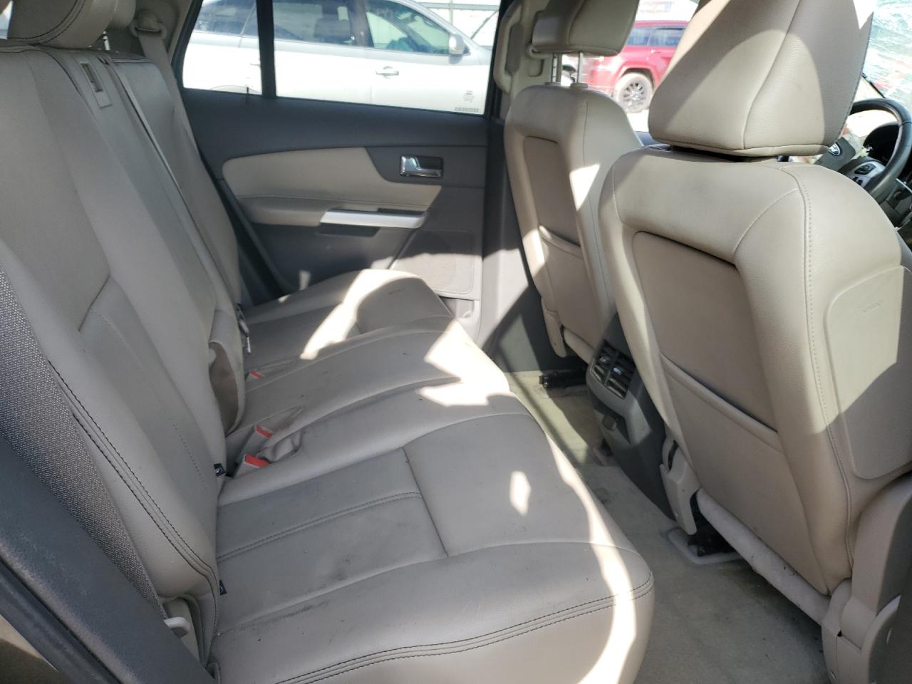2011 Ford Edge - Image 11