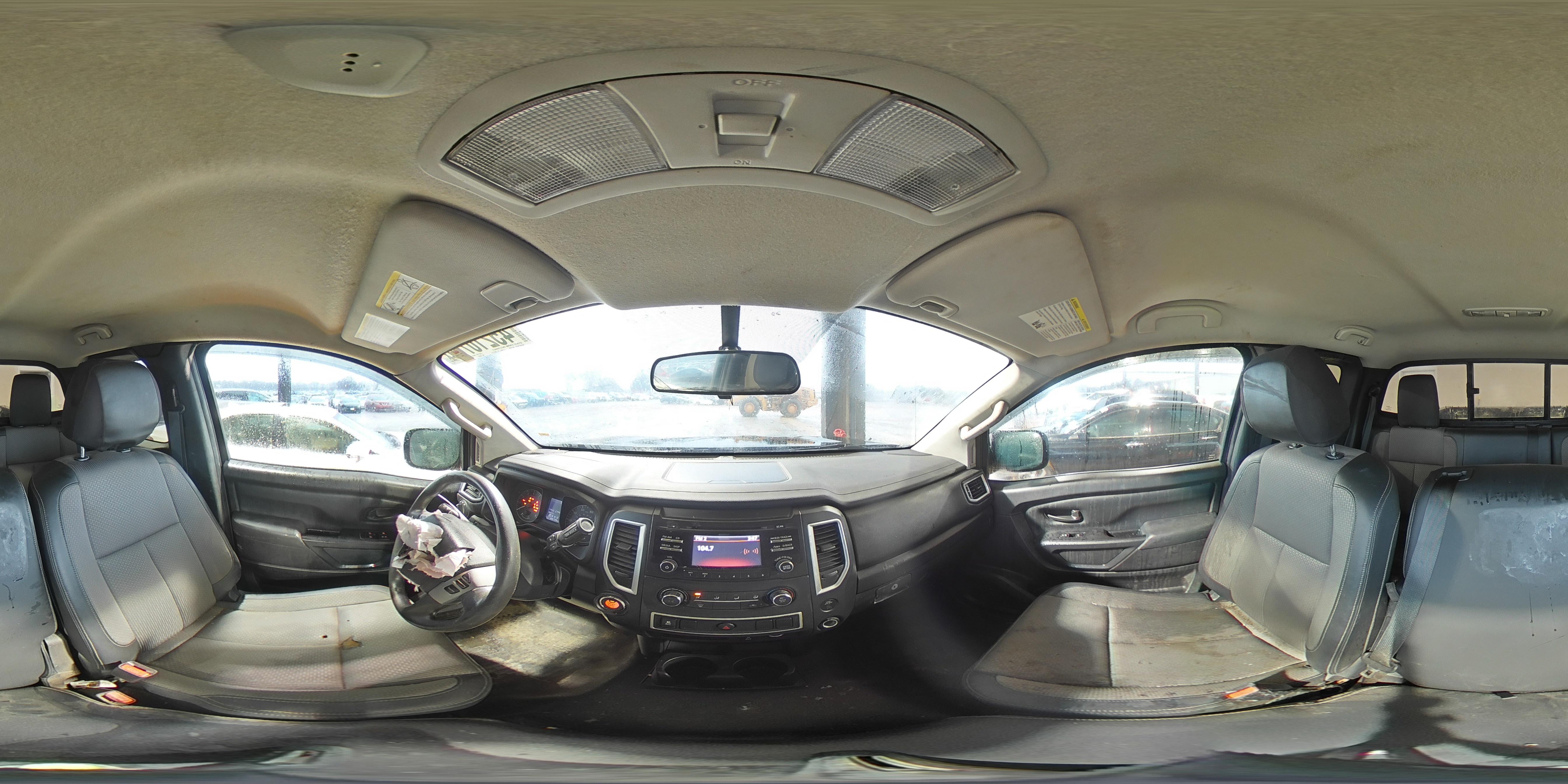 2017 Nissan Titan - Image 15