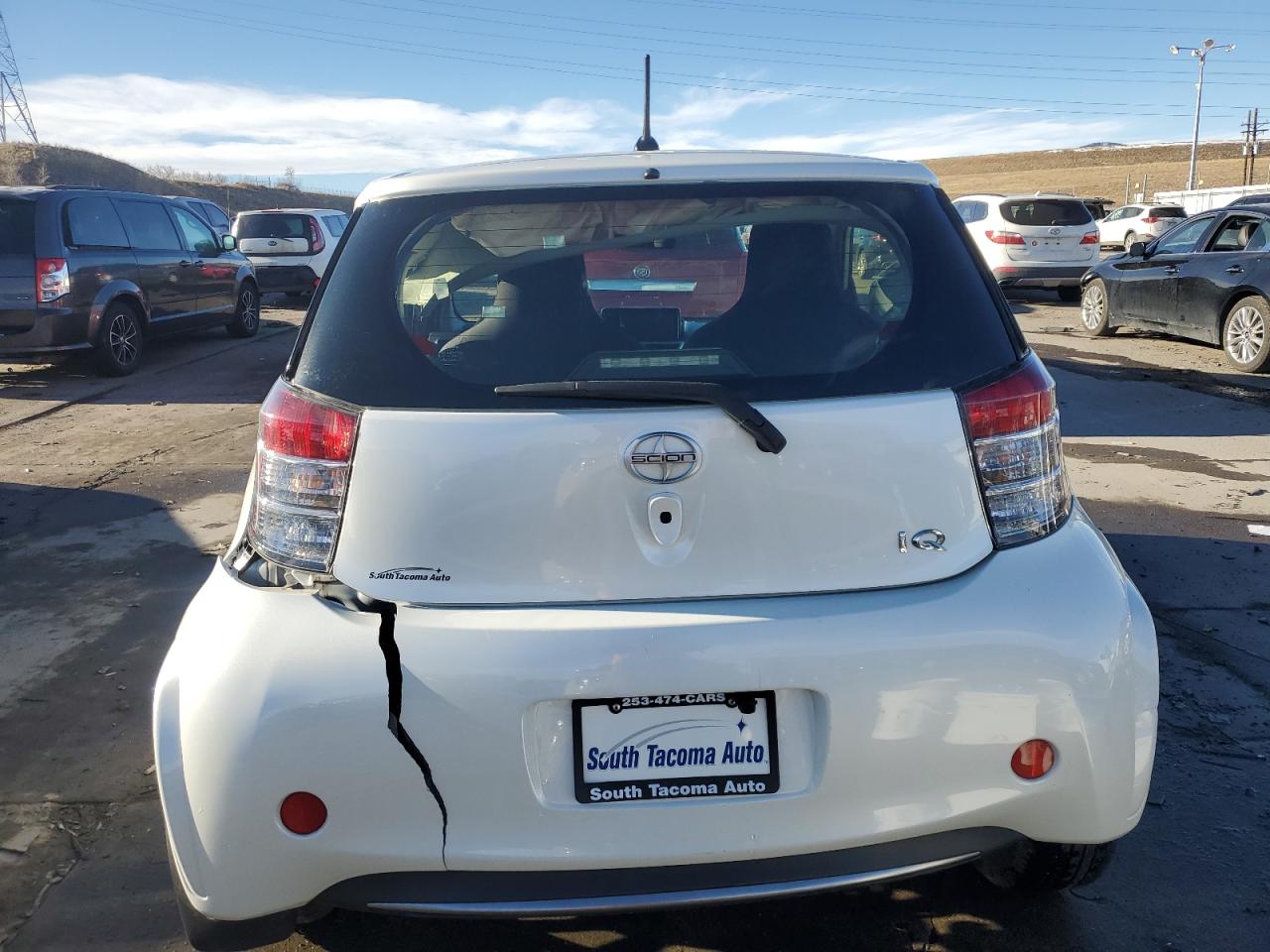 2014 Toyota iQ - Image 6