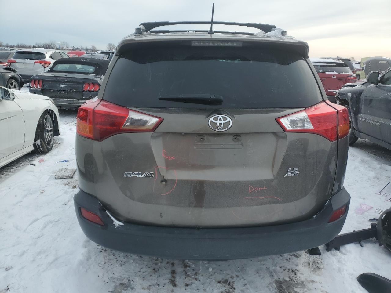 2015 Toyota RAV 4 - Image 6