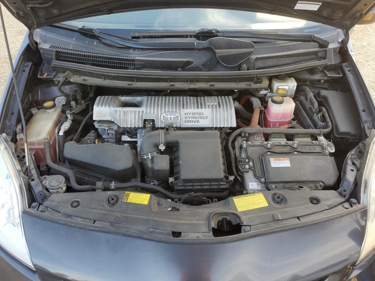 2014 Toyota Prius - Image 12