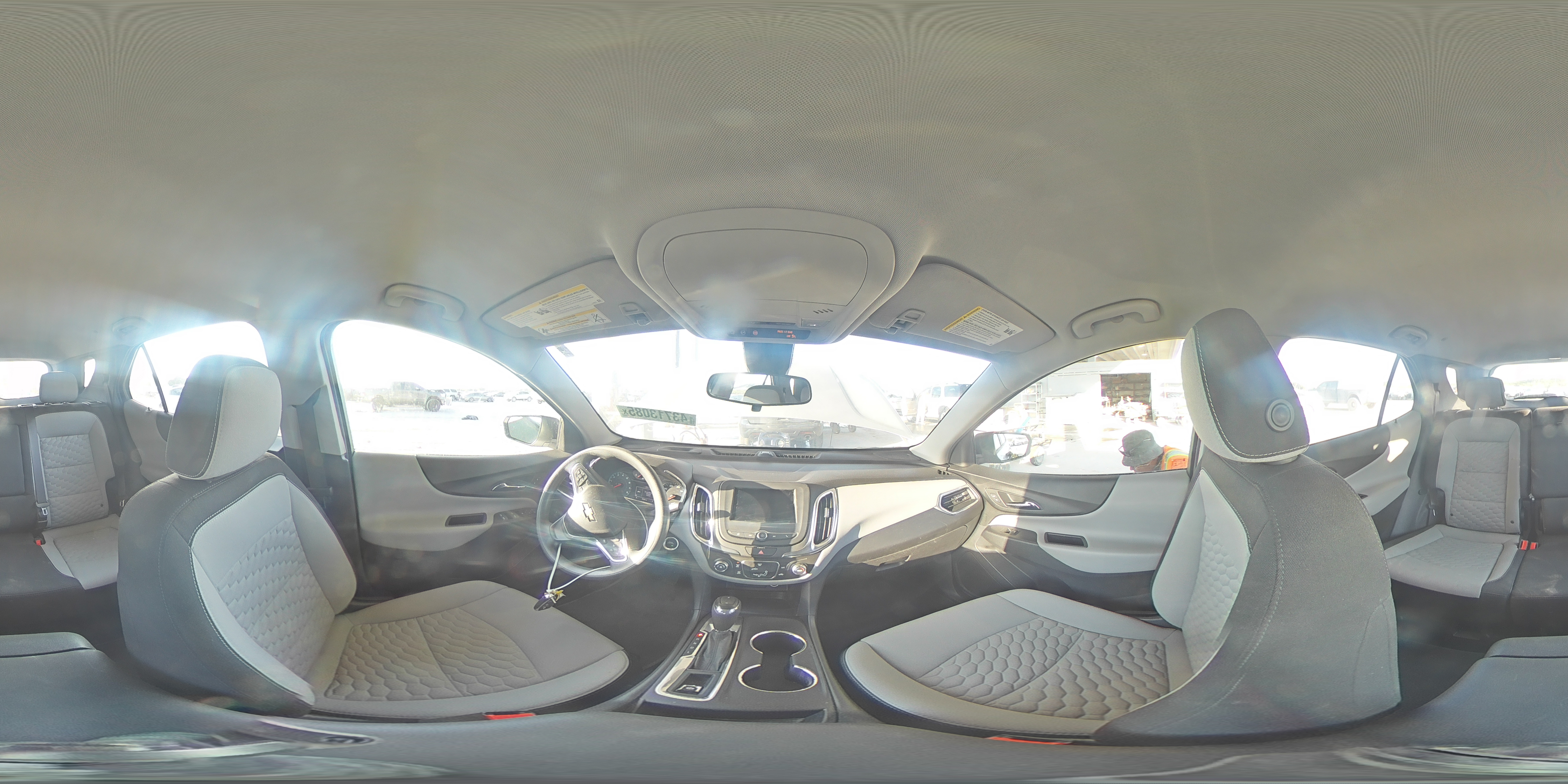 2020 Chevrolet Equinox - Image 15