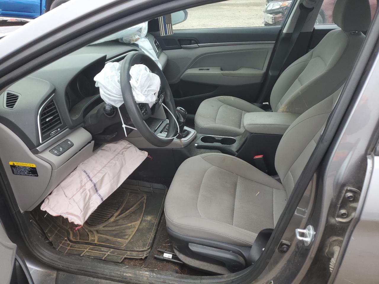 2018 Hyundai Elantra - Image 7
