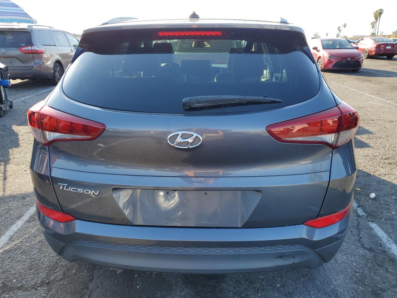 2016 Hyundai Tucson - Image 6