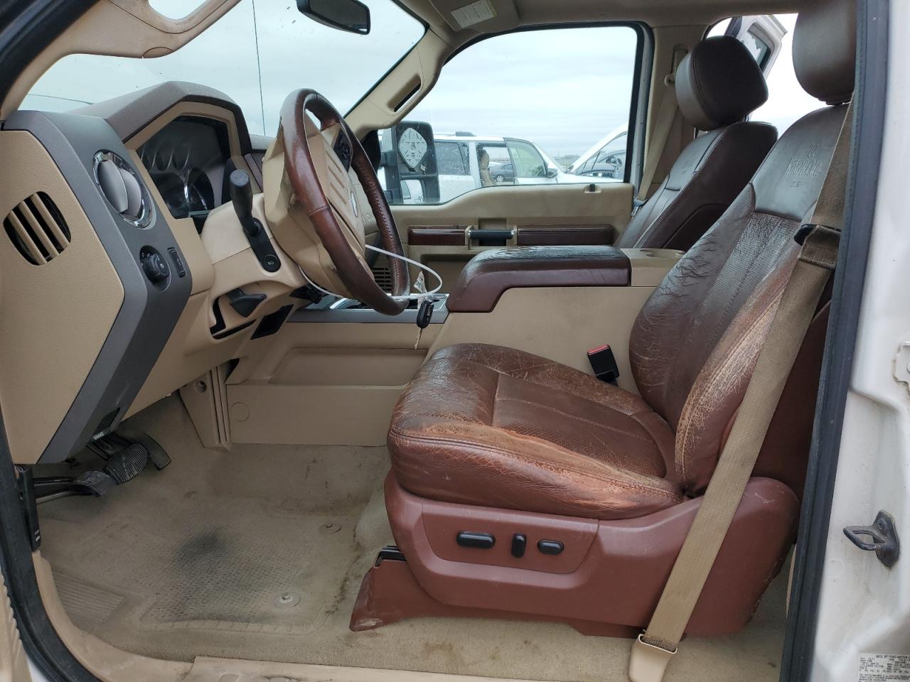 2012 Ford F250 - Image 7