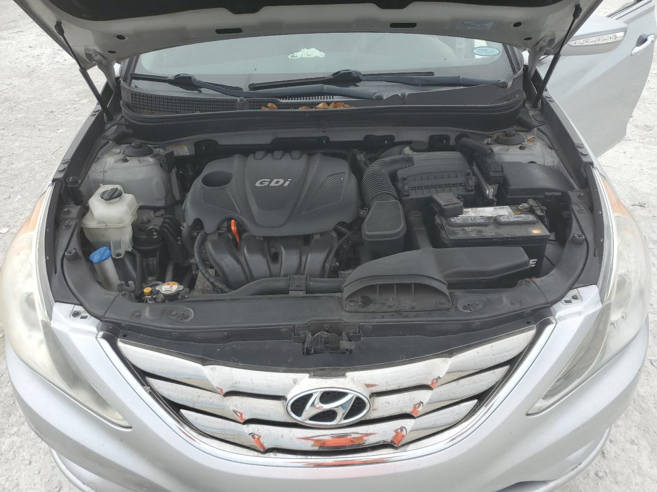 2013 Hyundai Sonata - Image 11