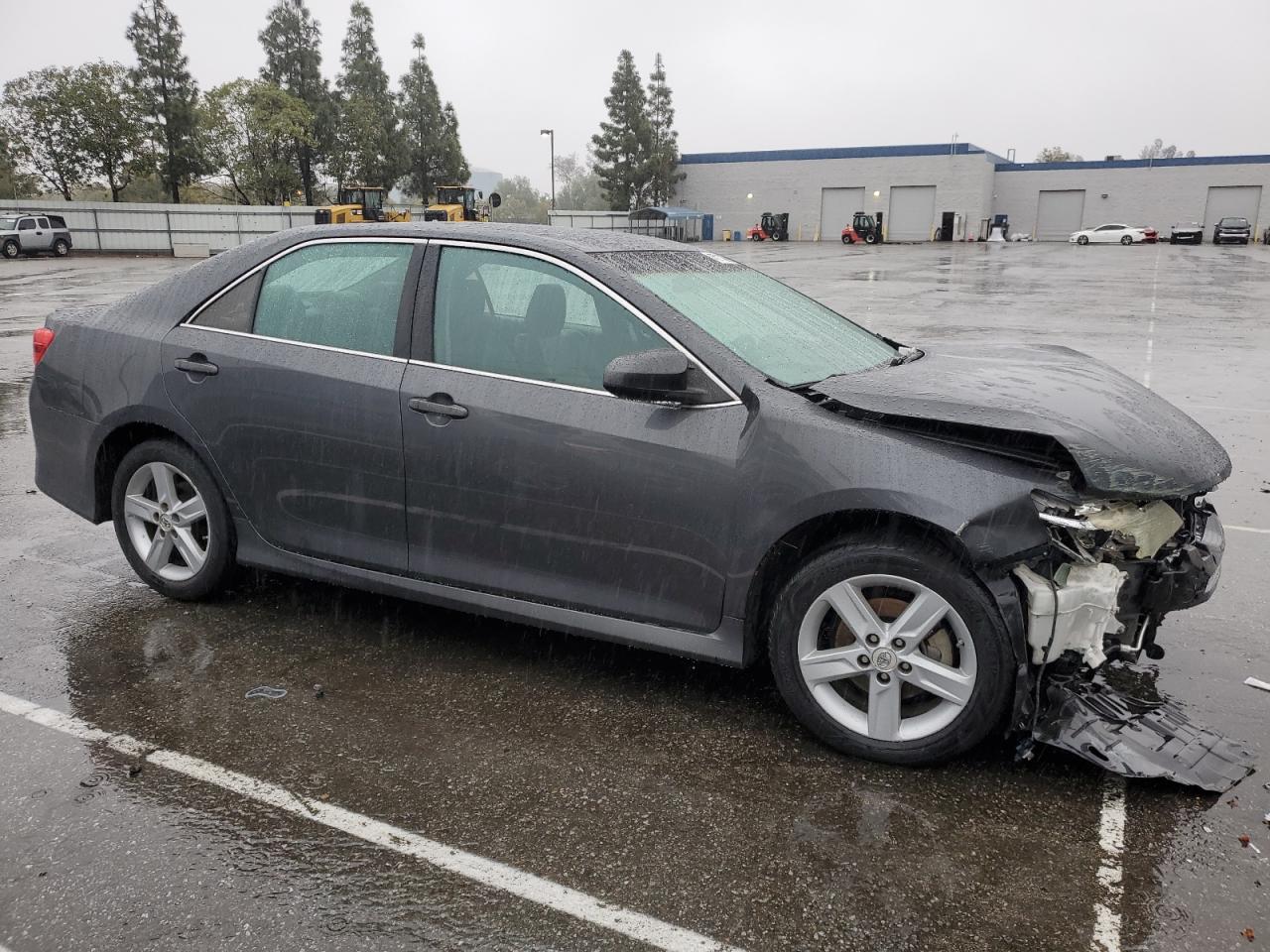 2012 Toyota Camry - Image 4