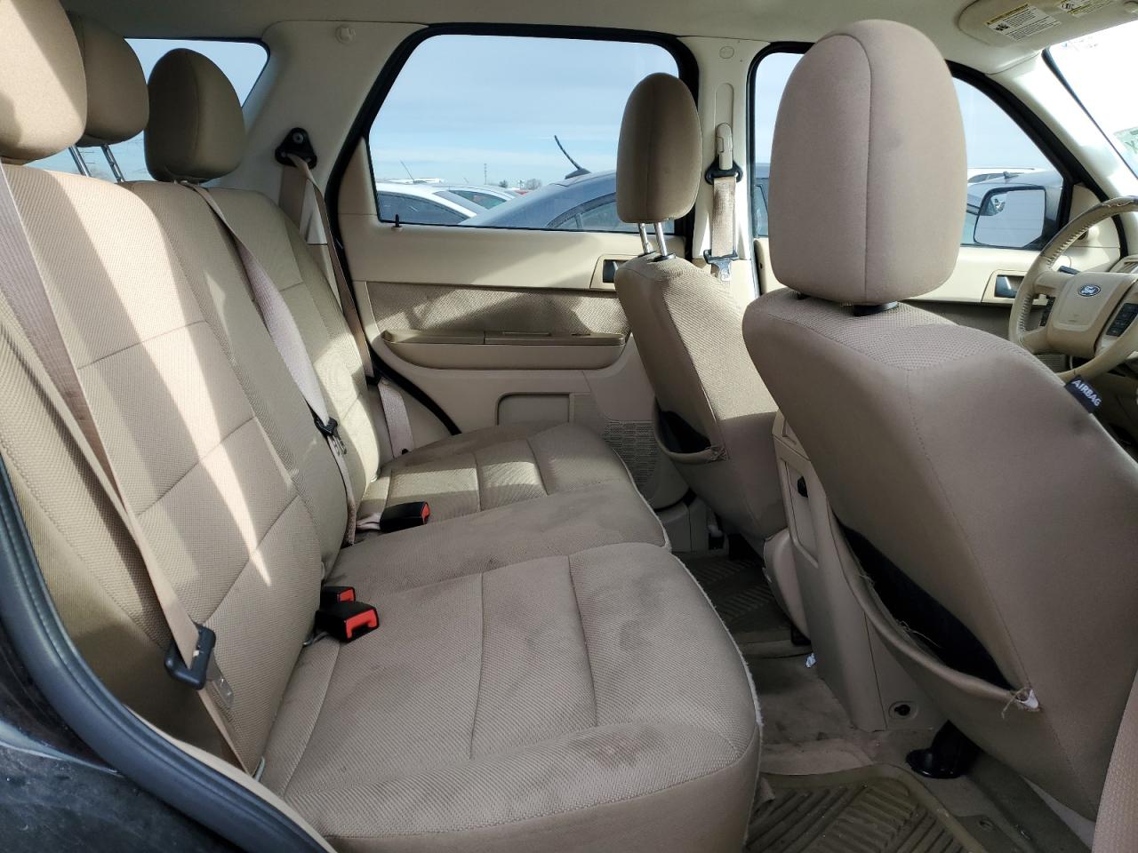 2010 Ford Escape - Image 10