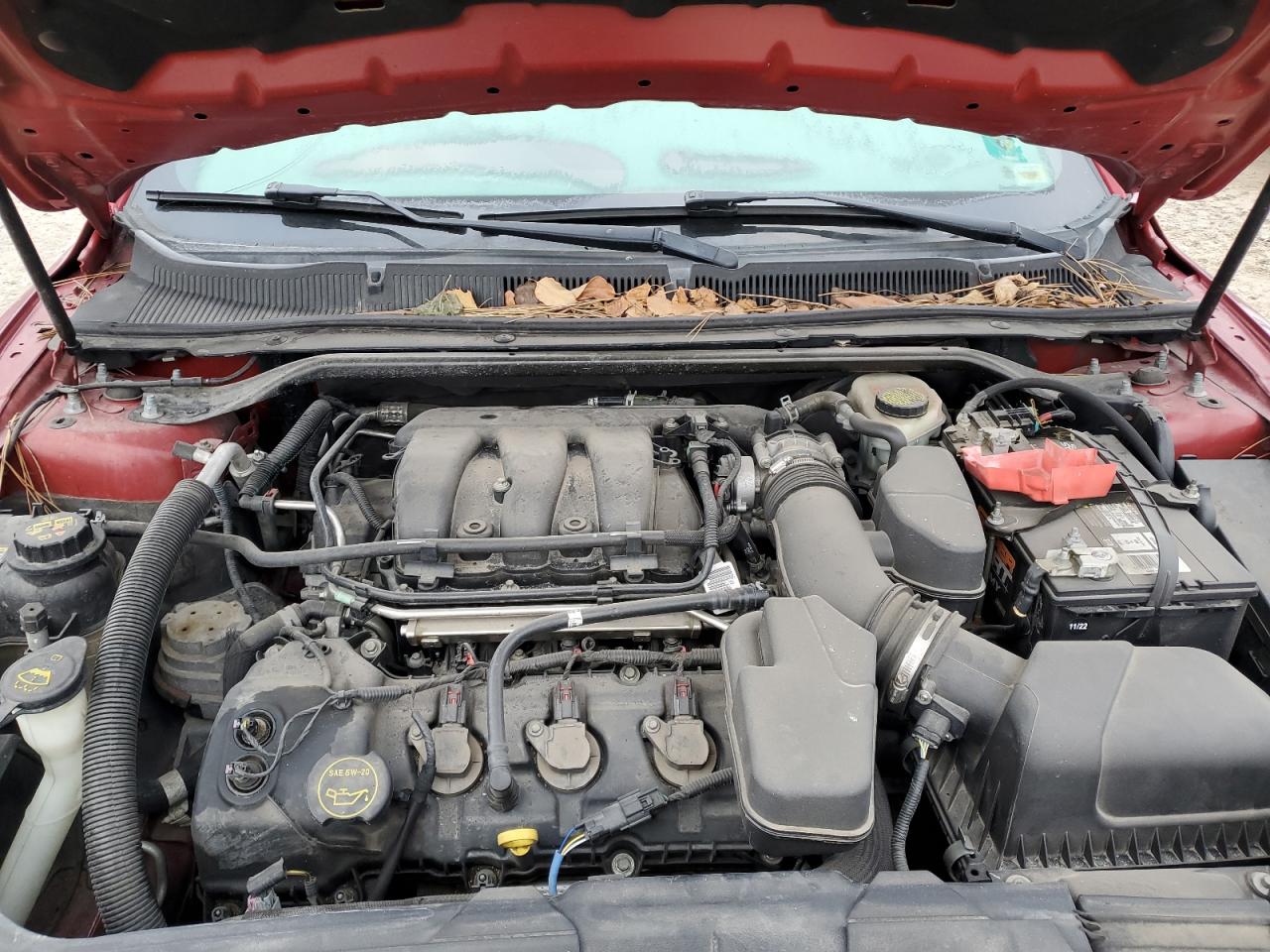 2014 Ford Taurus - Image 11