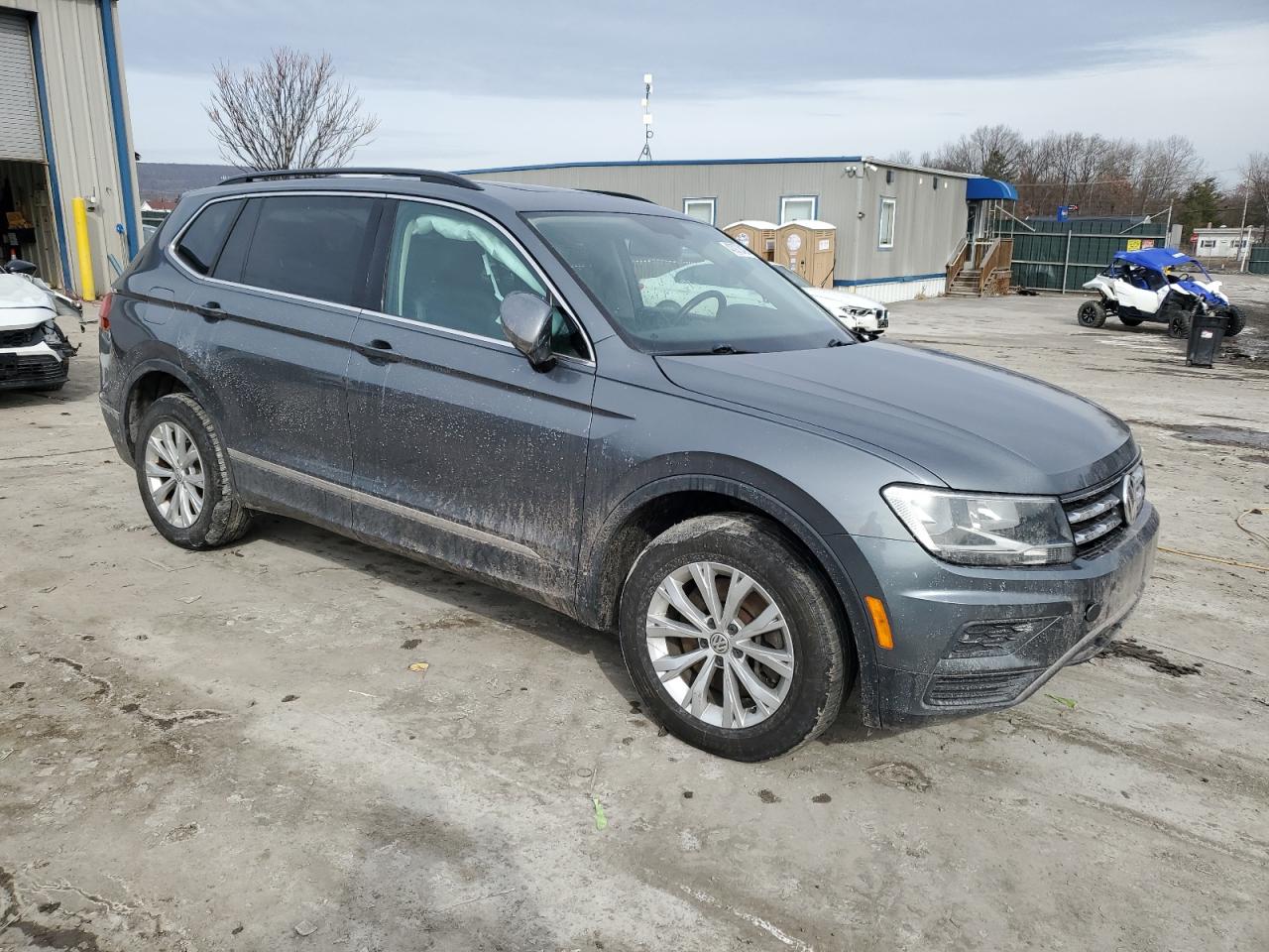 2018 Volkswagen Tiguan - Image 4