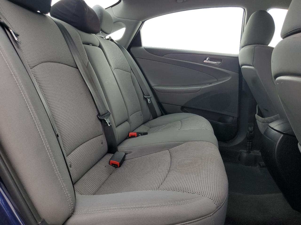 2014 Hyundai Sonata - Image 10