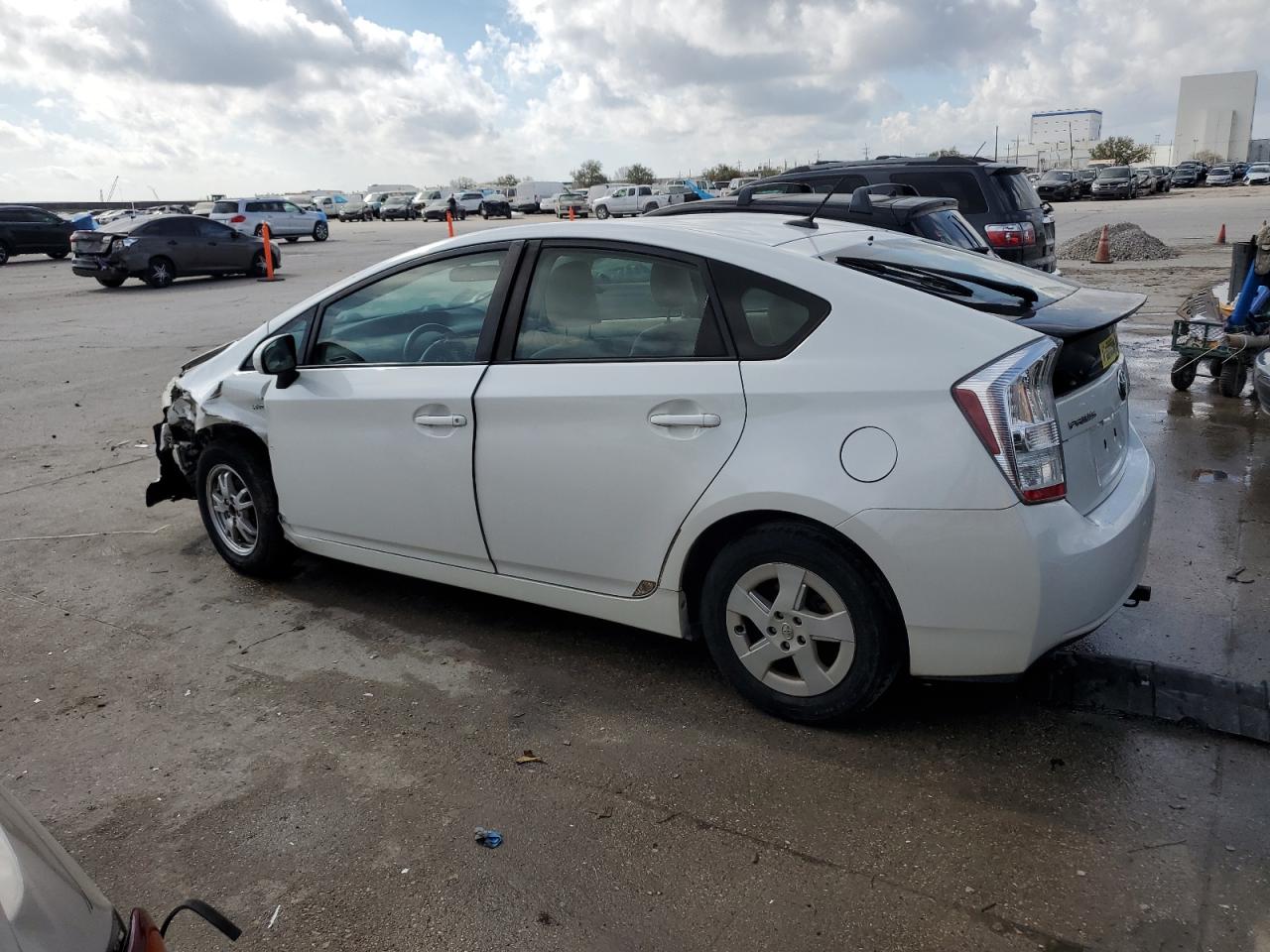 2010 Toyota Prius - Image 2