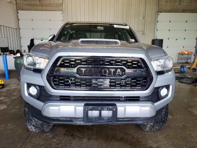  TOYOTA TACOMA 2020 Srebrny