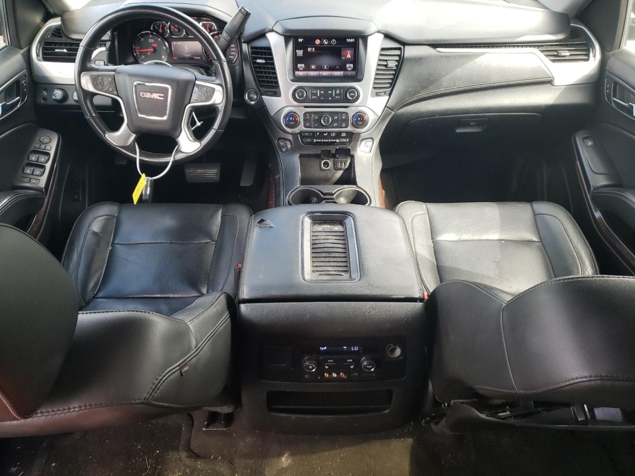 2015 GMC Yukon - Image 8