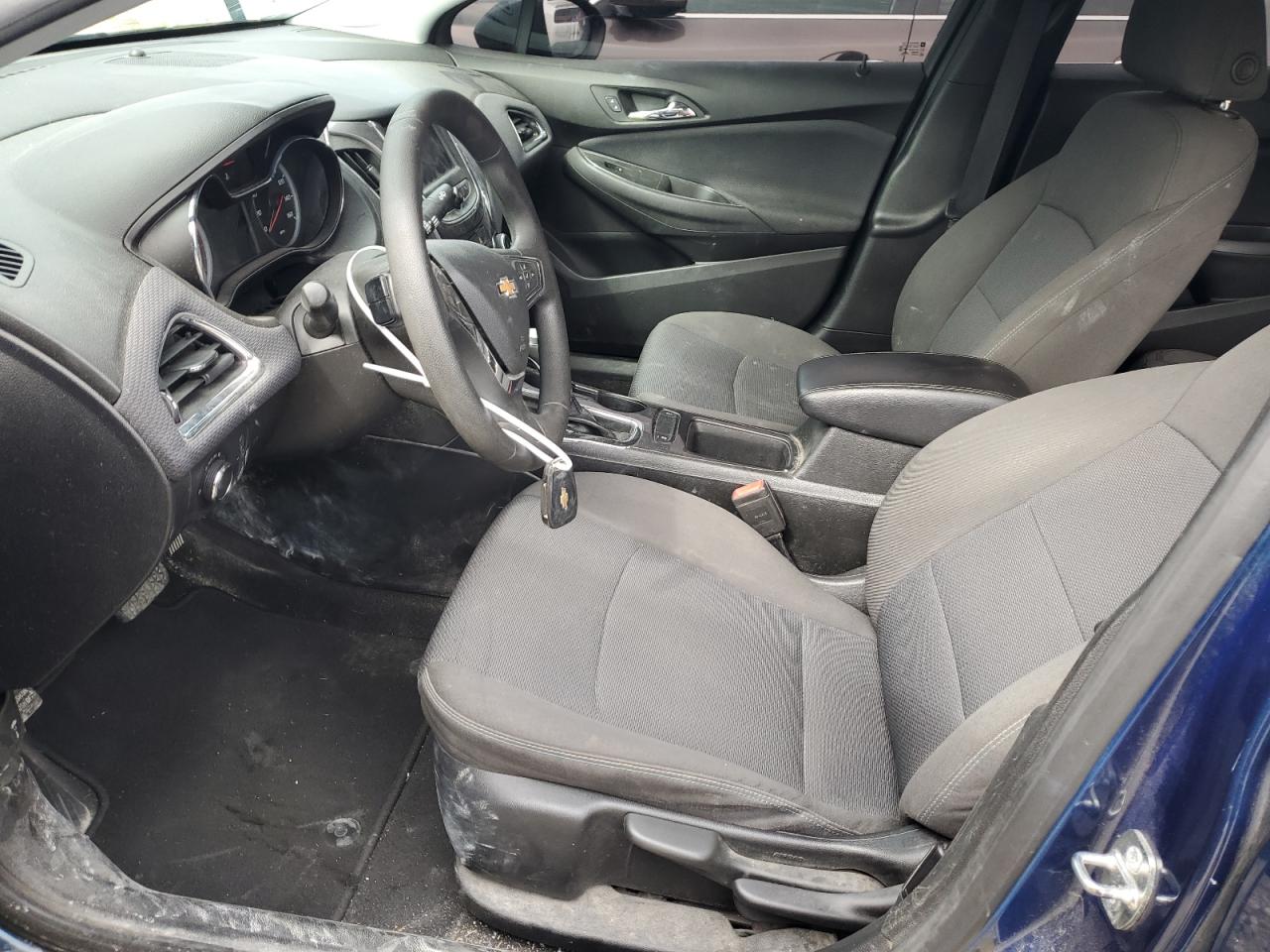 2019 Chevrolet Cruze - Image 7