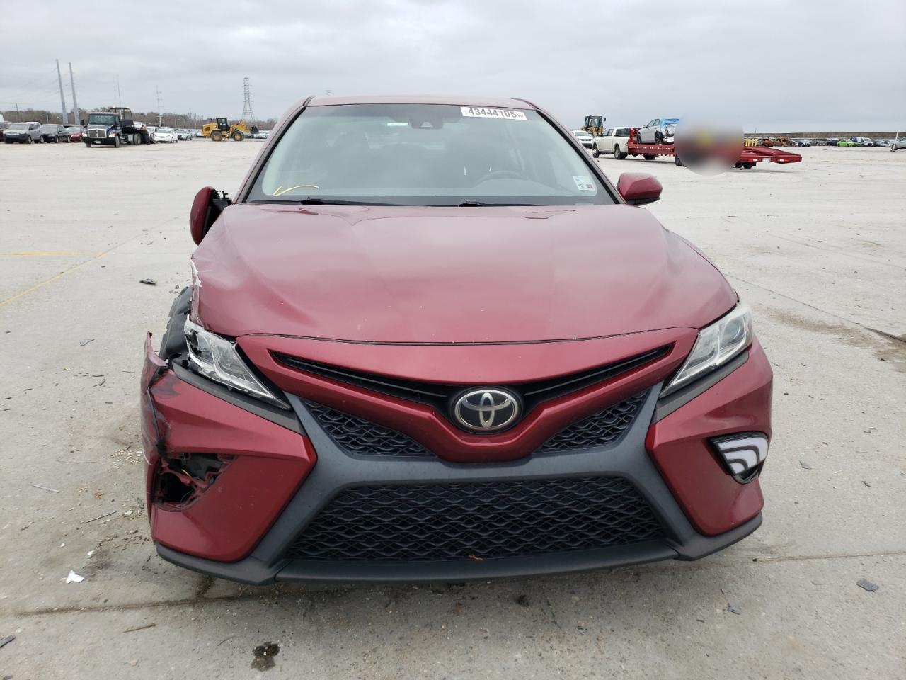 2018 Toyota Camry - Image 5
