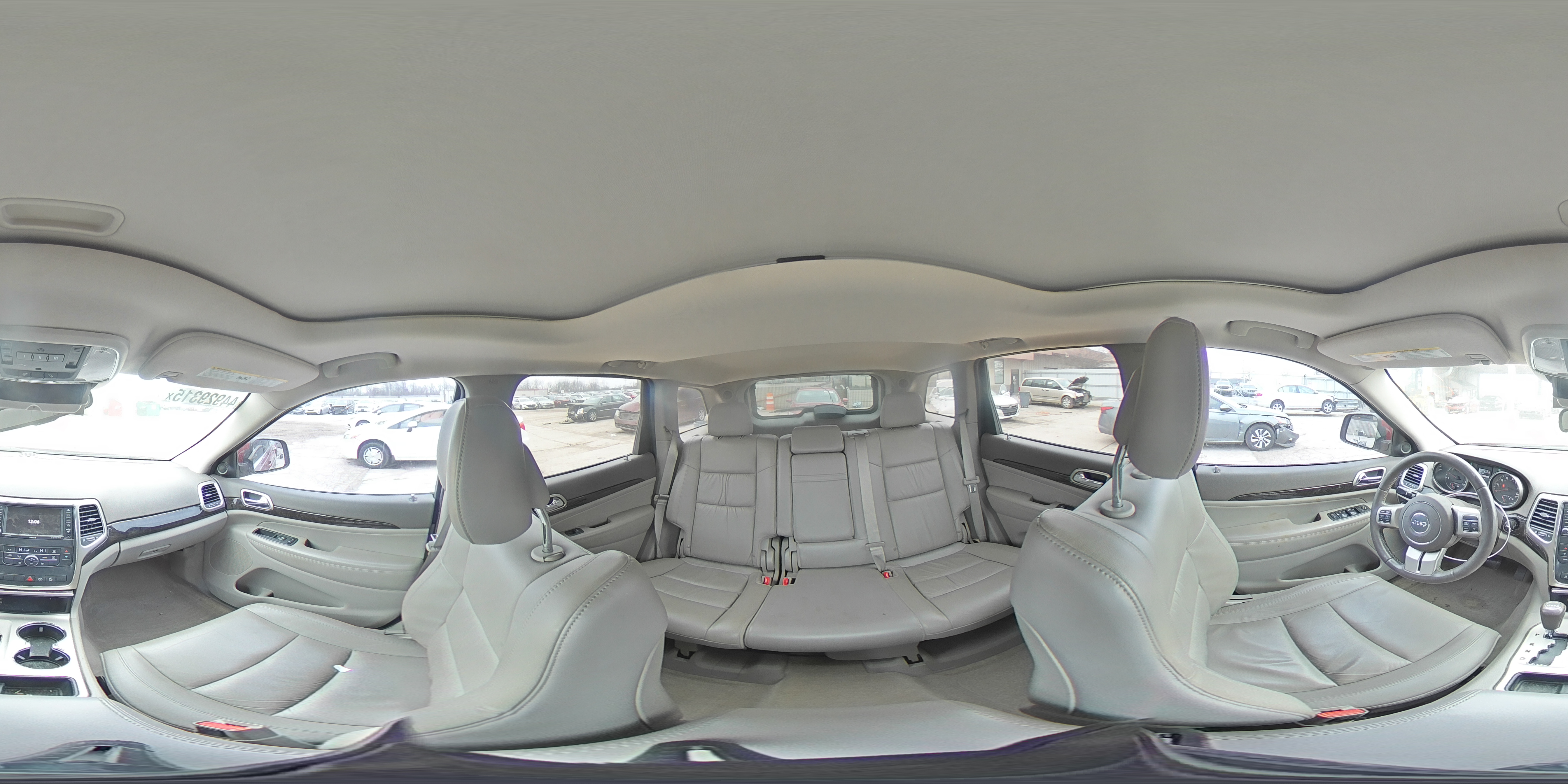 2013 Jeep Grand Cherokee - Image 14
