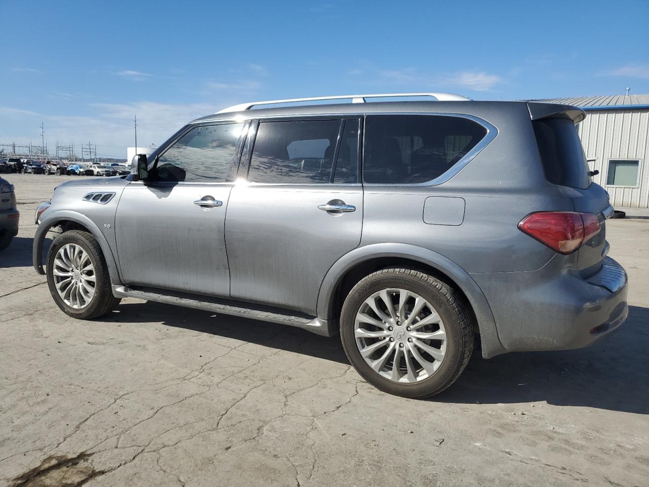 2016 Infiniti QX80 - Image 2
