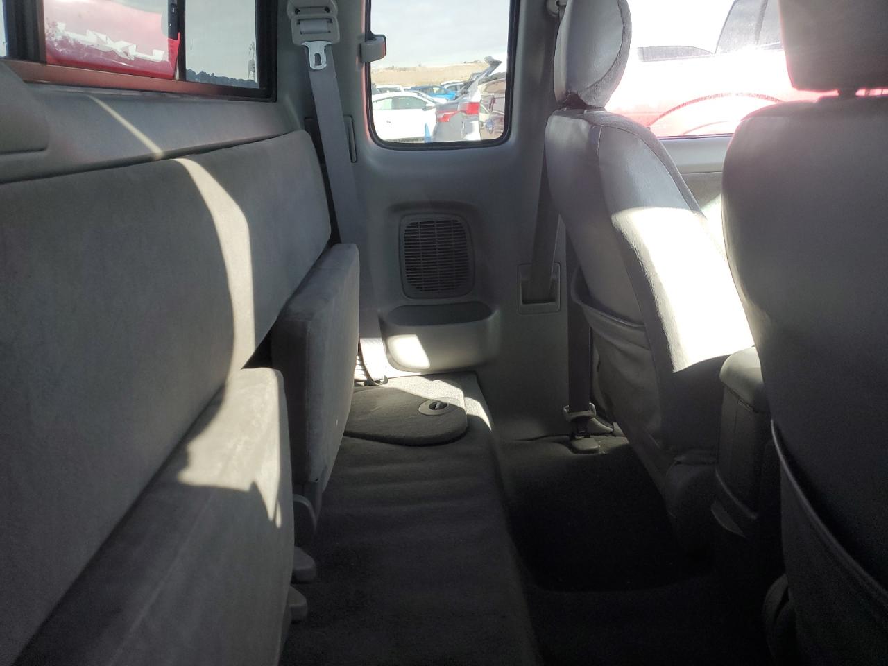 2003 Toyota Tacoma - Image 10