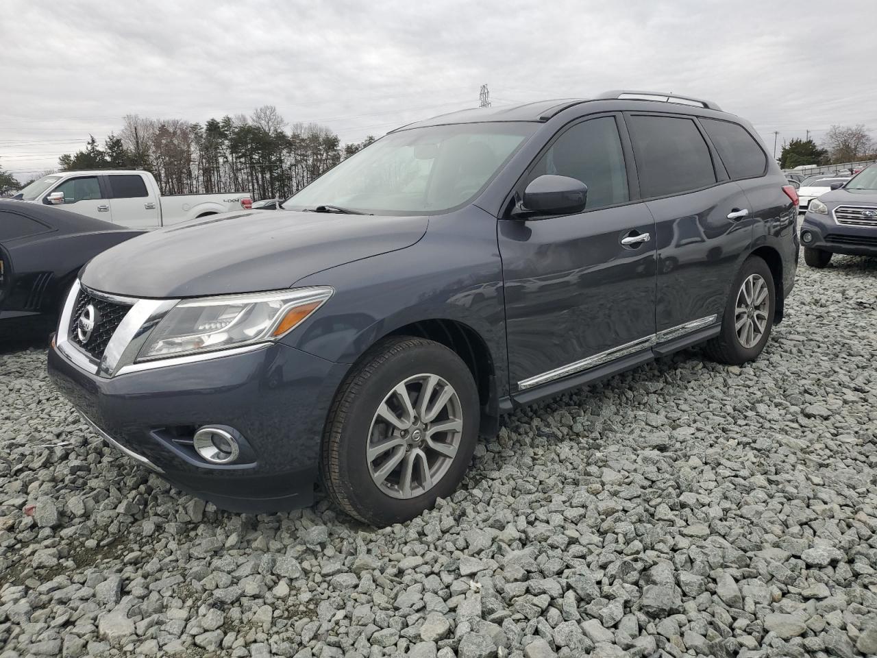 2014 Nissan Pathfinder - Image 1