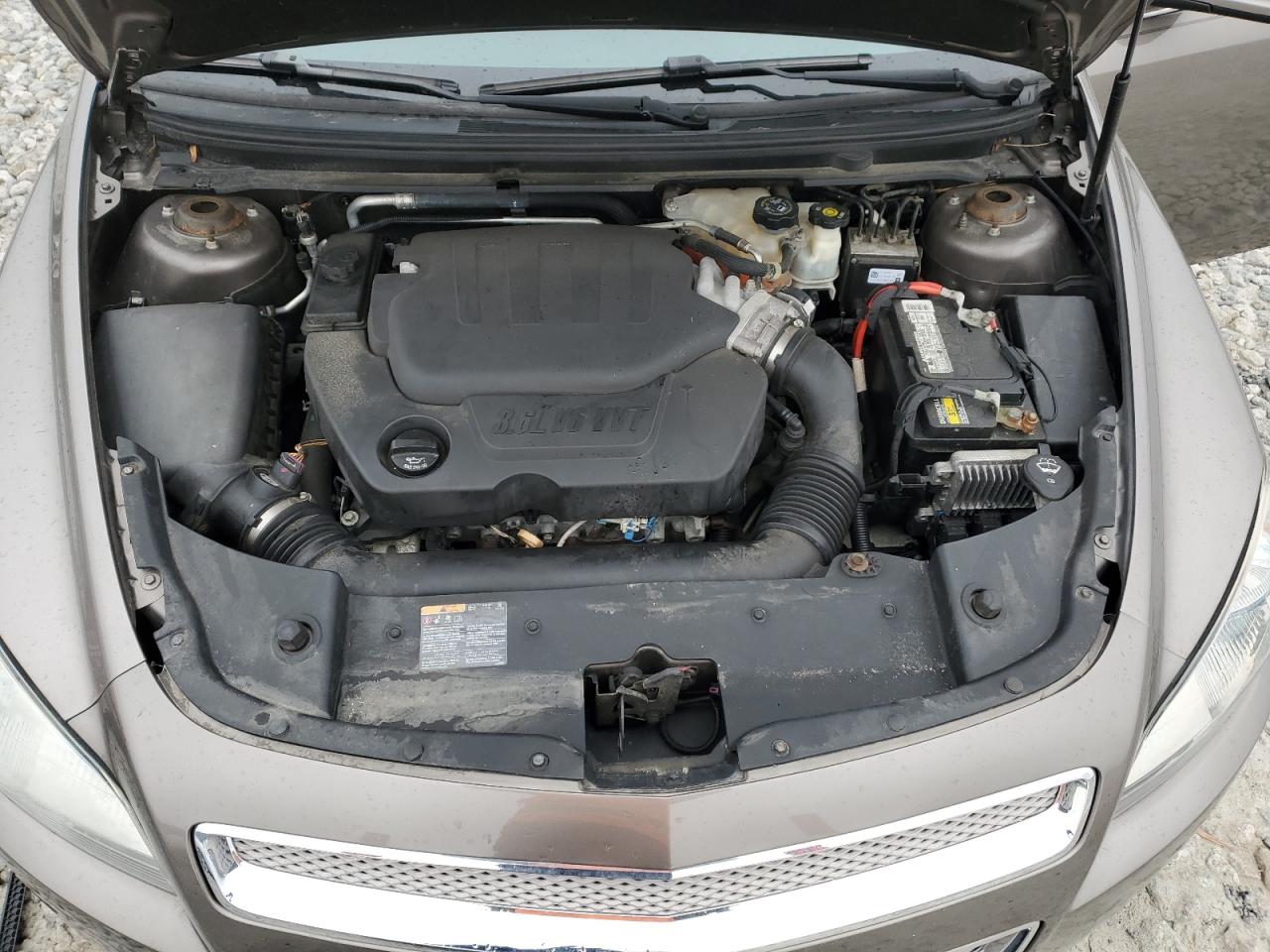 2011 Chevrolet Malibu - Image 11