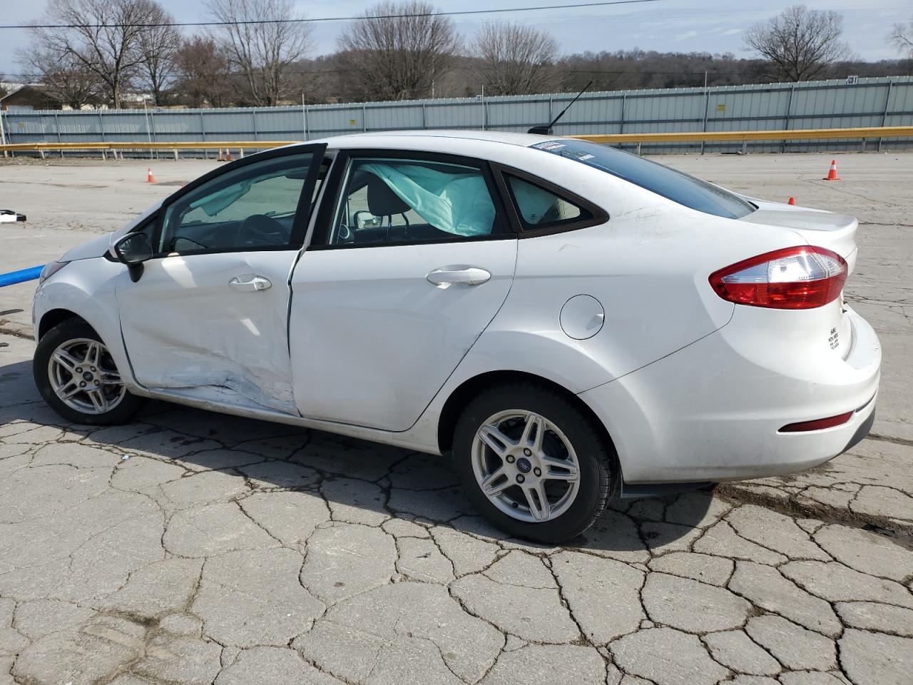 2019 Ford Fiesta - Image 2