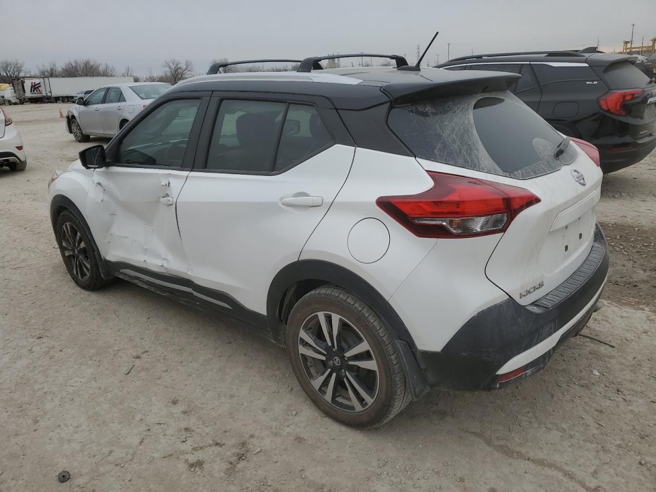 2018 Nissan Kicks - Image 2
