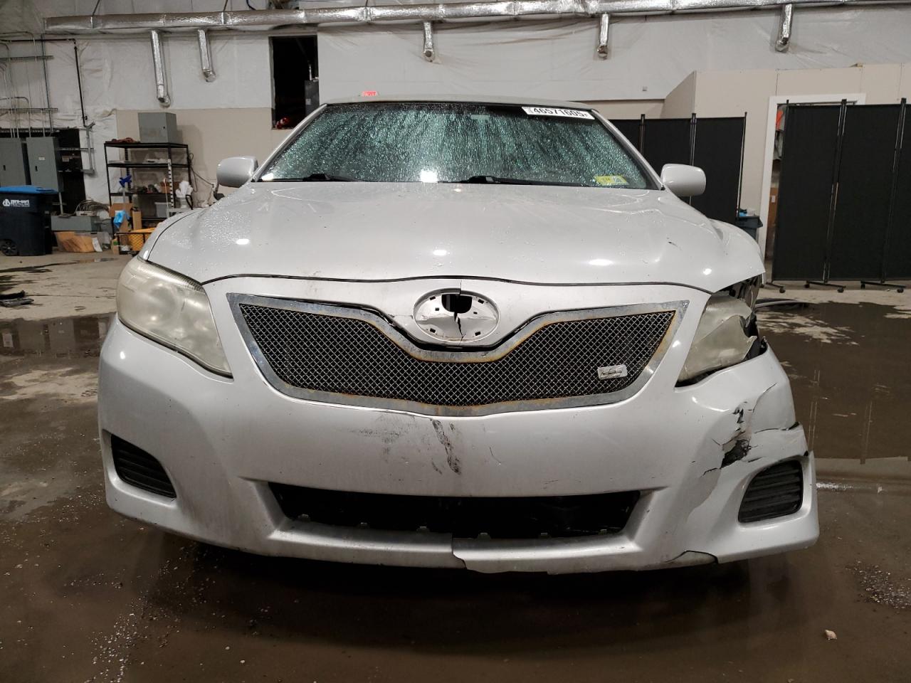 2011 Toyota Camry - Image 5