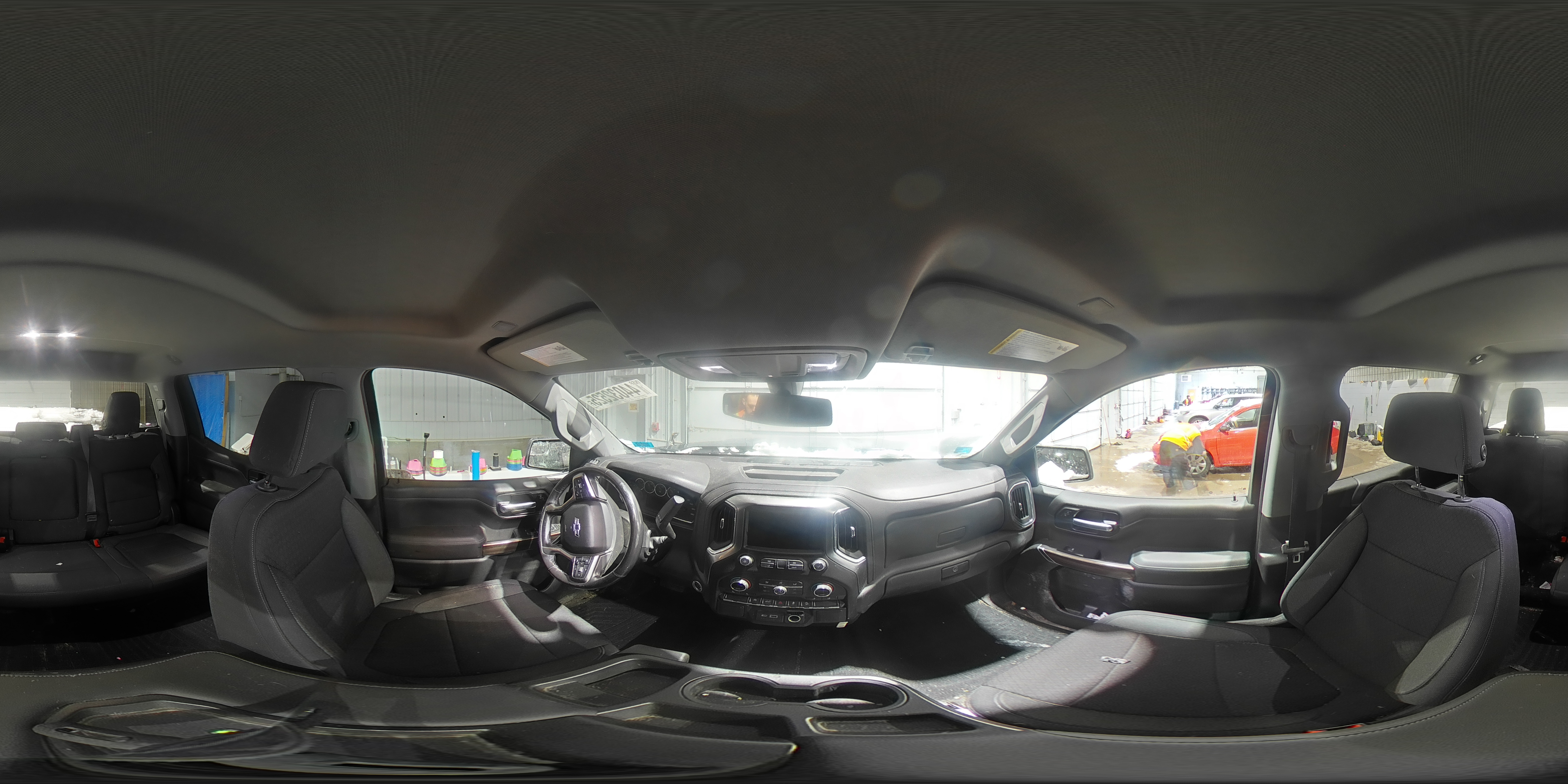2020 Chevrolet Silverado - Image 13