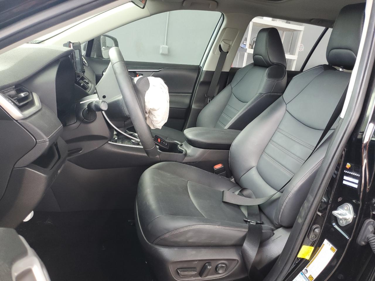 2022 Toyota RAV 4 - Image 7